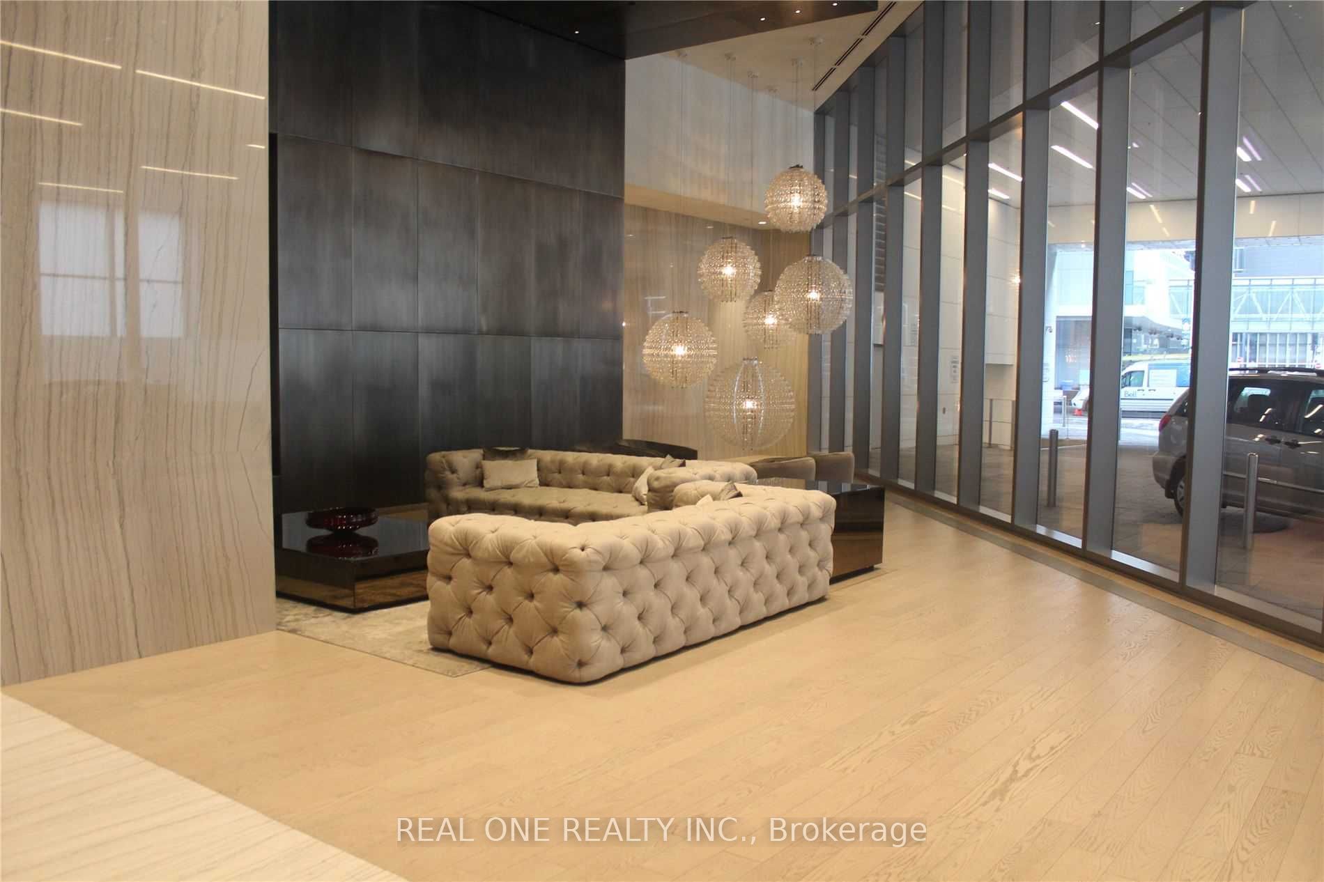 88 Harbour Street 7007, Toronto, ON M5J 0C3 photo 4