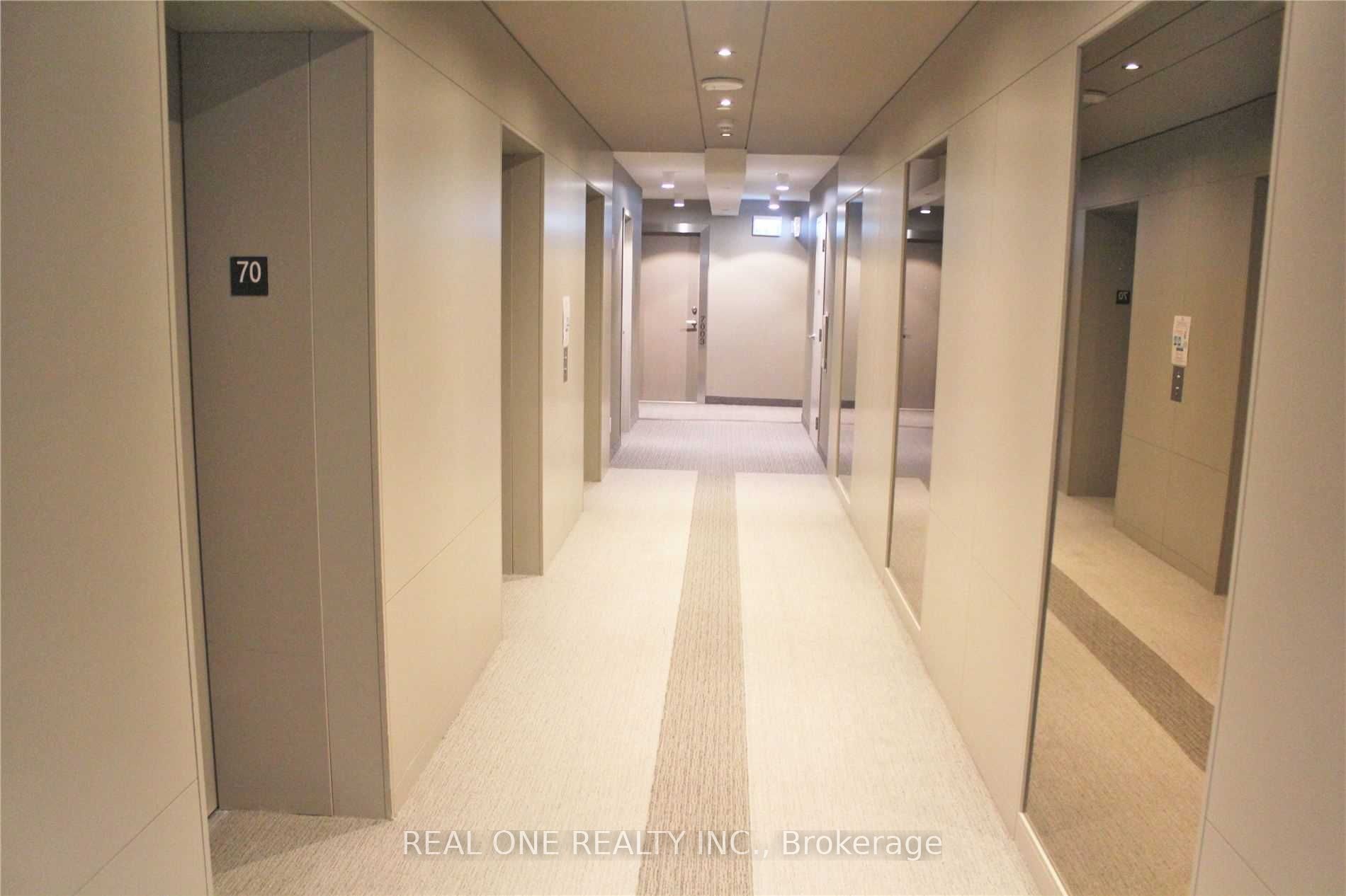 88 Harbour Street 7007, Toronto, ON M5J 0C3 photo 5