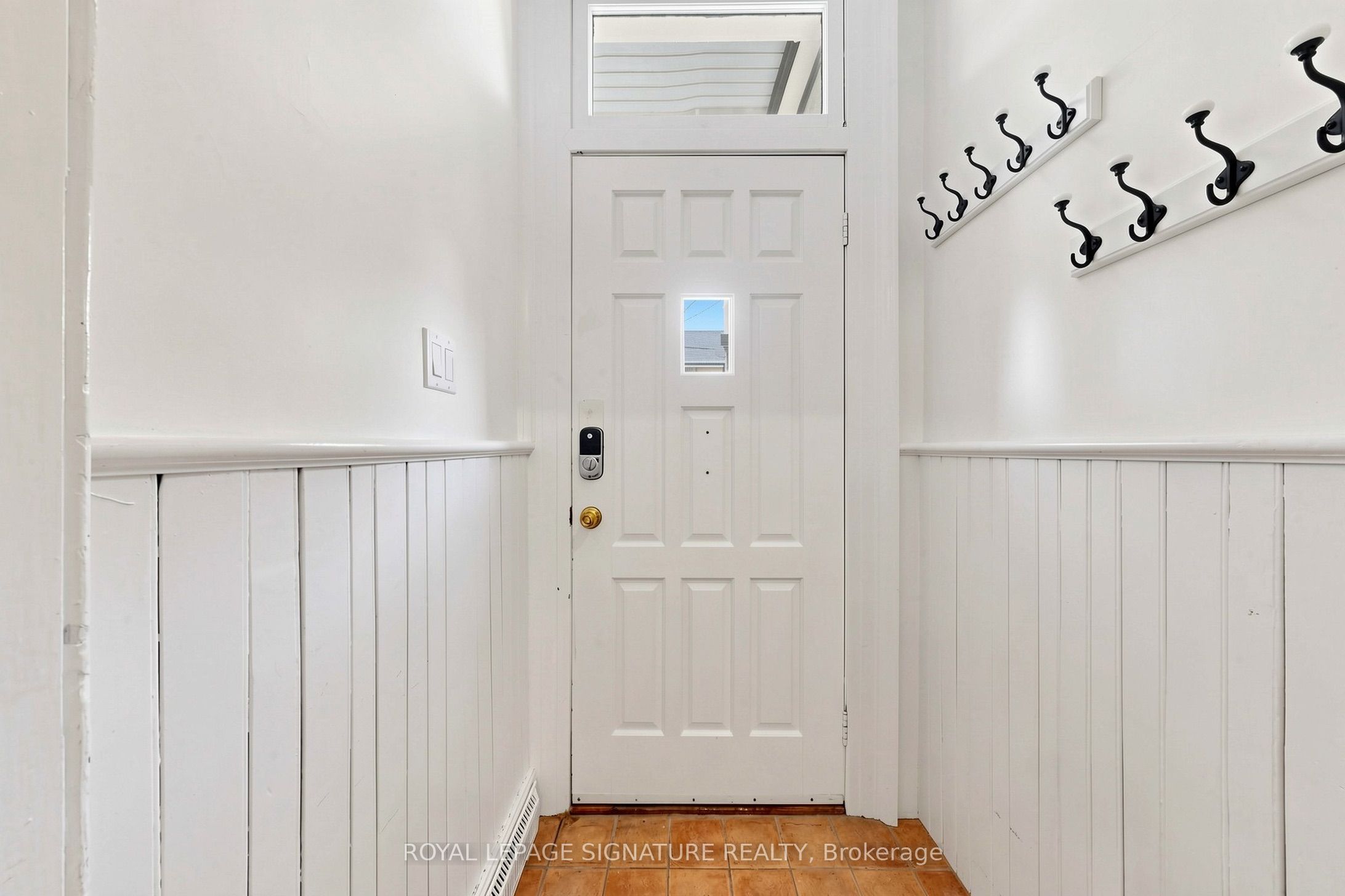 363 Euclid Avenue Upper, Toronto, ON M6J 2K1 photo 3