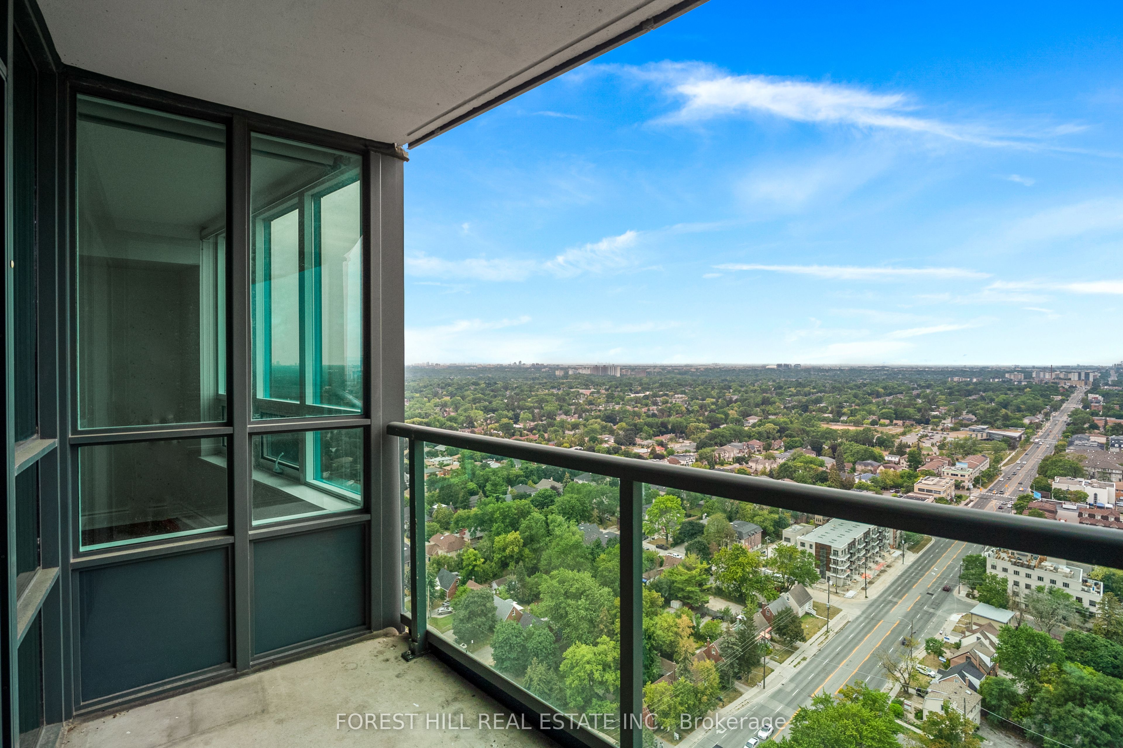 15 Greenview Avenue 2807, Toronto, ON M2M 4M7 photo 2