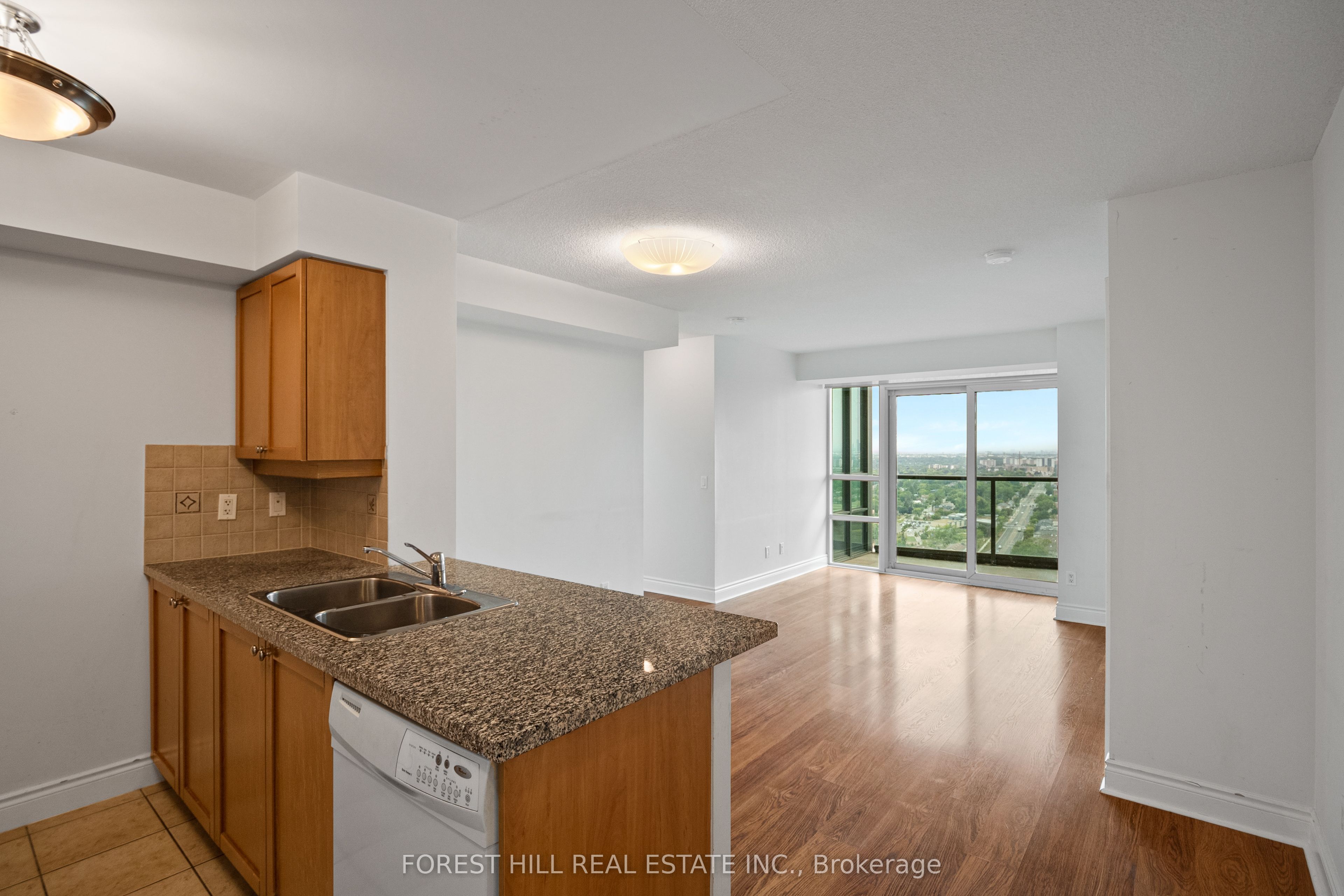 15 Greenview Avenue 2807, Toronto, ON M2M 4M7 photo 3
