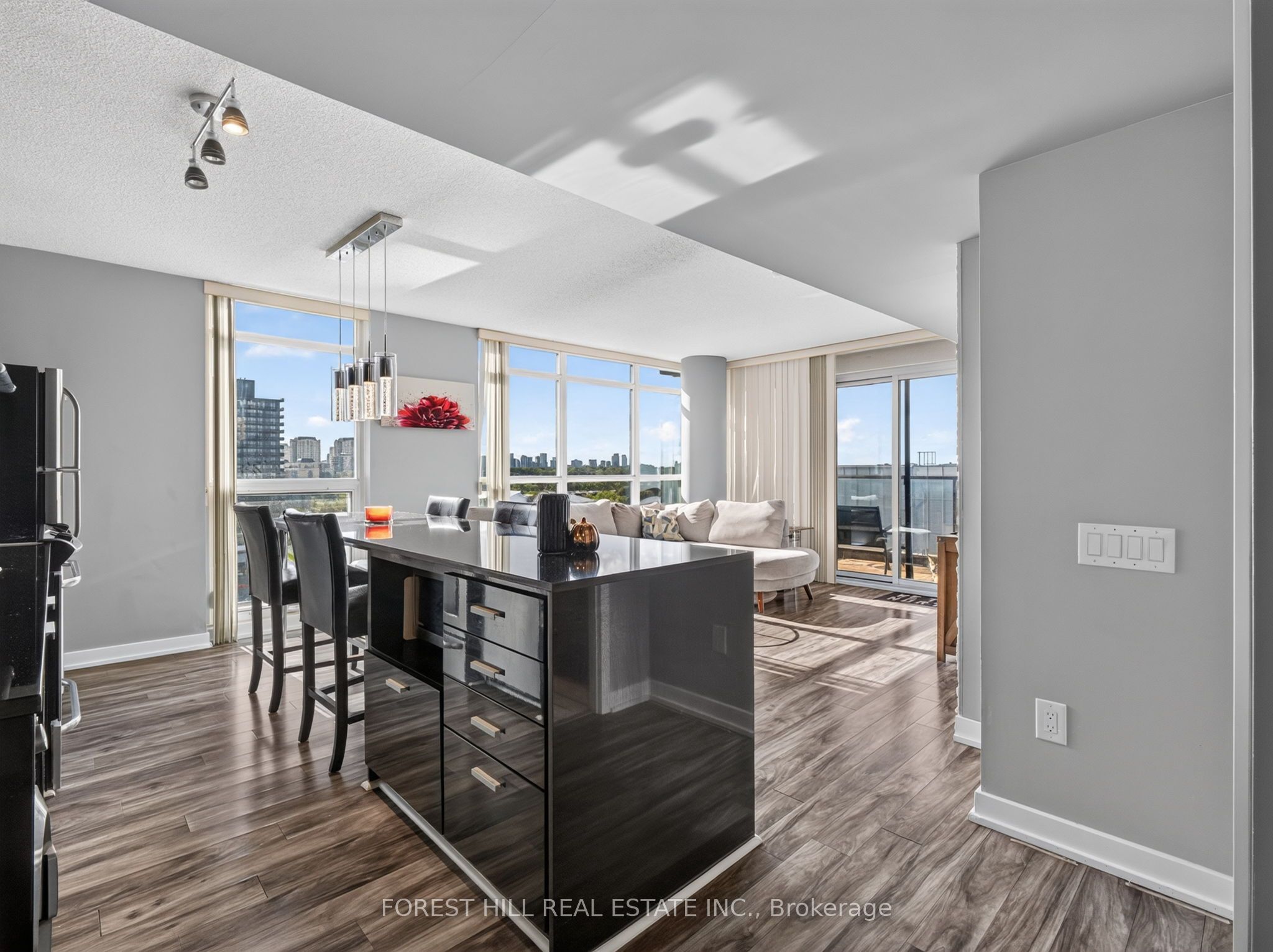 19 Singer Court 1817, Toronto, ON M2K 0B2 photo 2