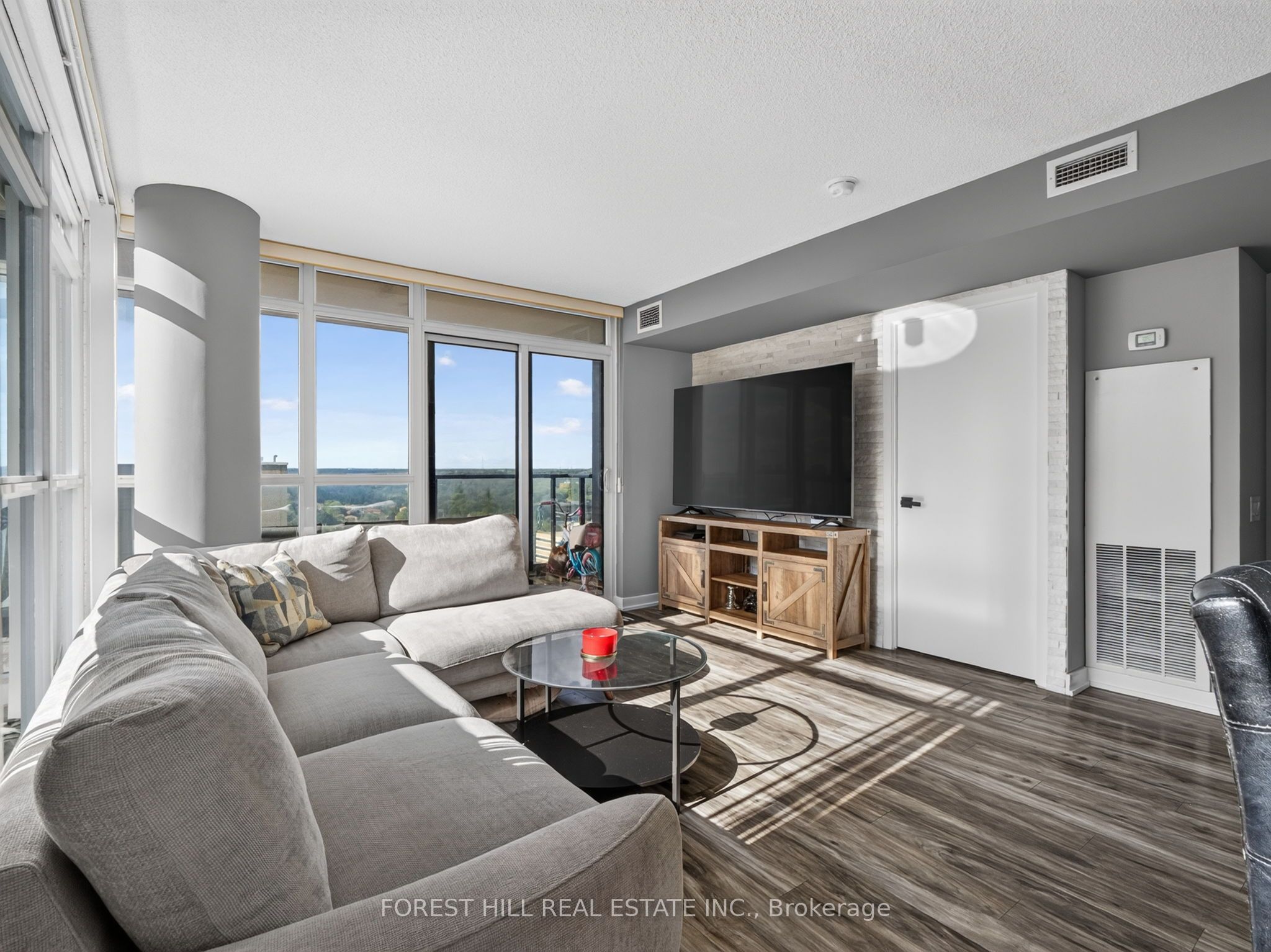 19 Singer Court 1817, Toronto, ON M2K 0B2 photo 4
