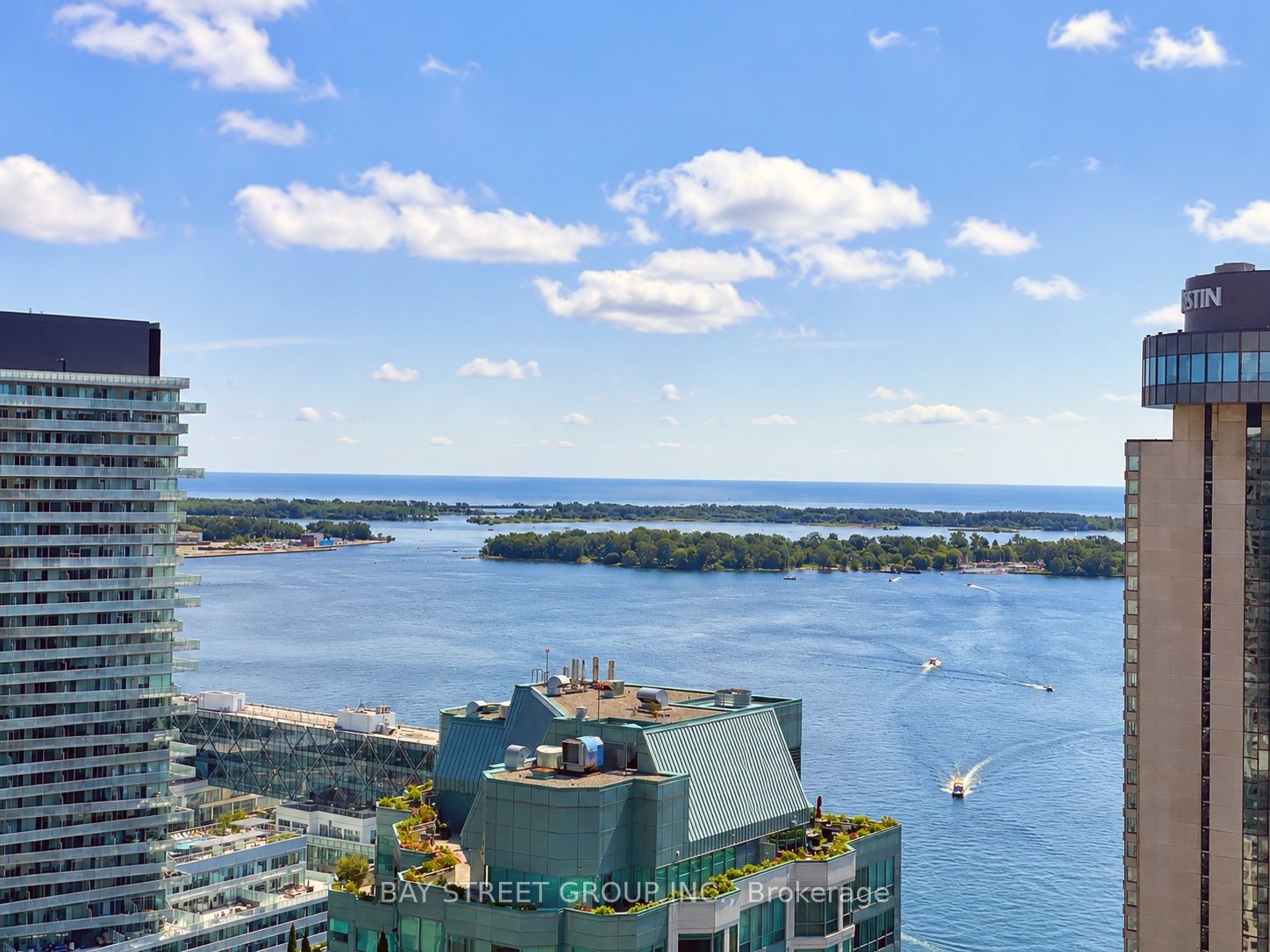 33 Bay Street 3310, Toronto, ON M5J 2Z3