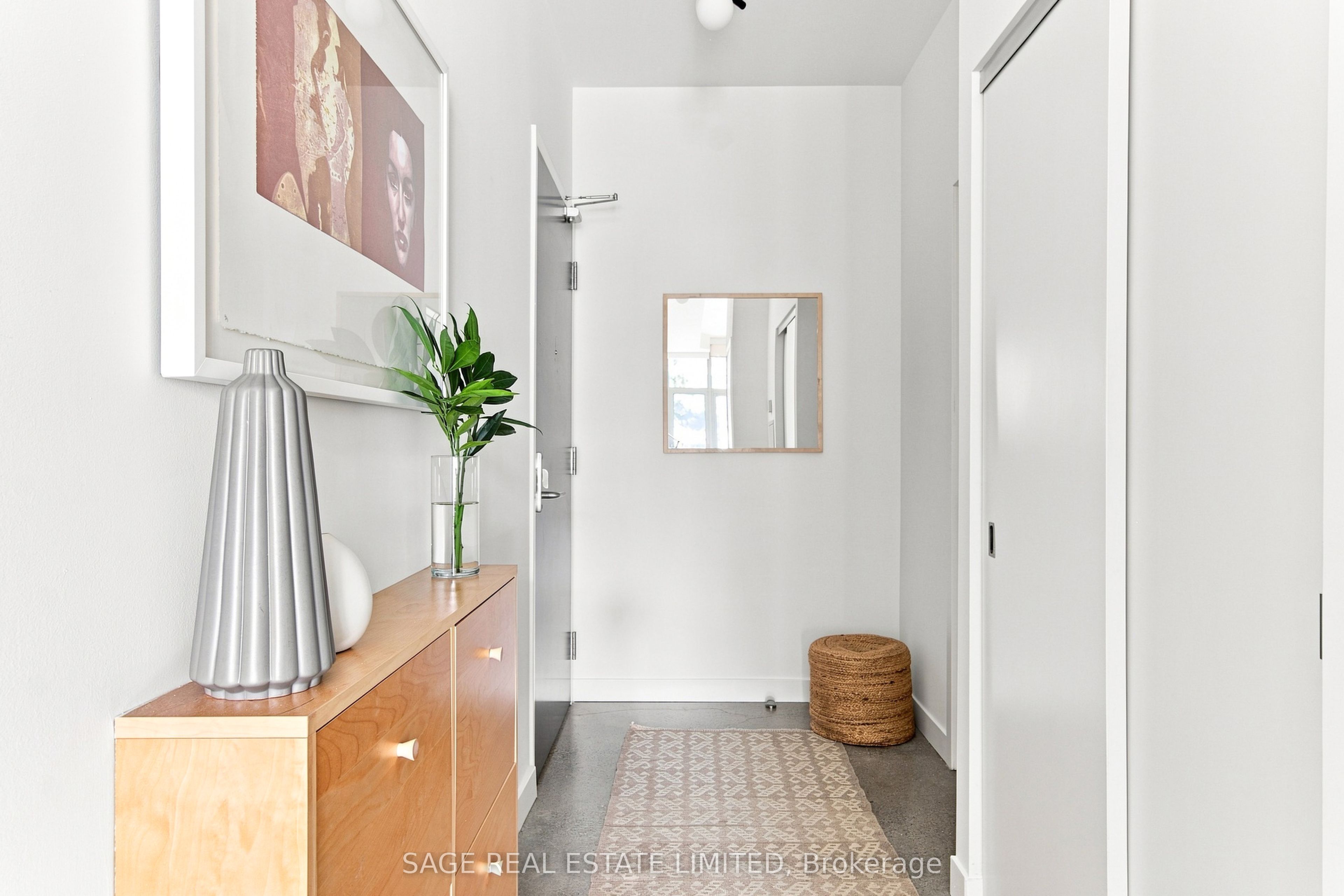 52 Sumach Street 207, Toronto, ON M5A 3J7 photo 2