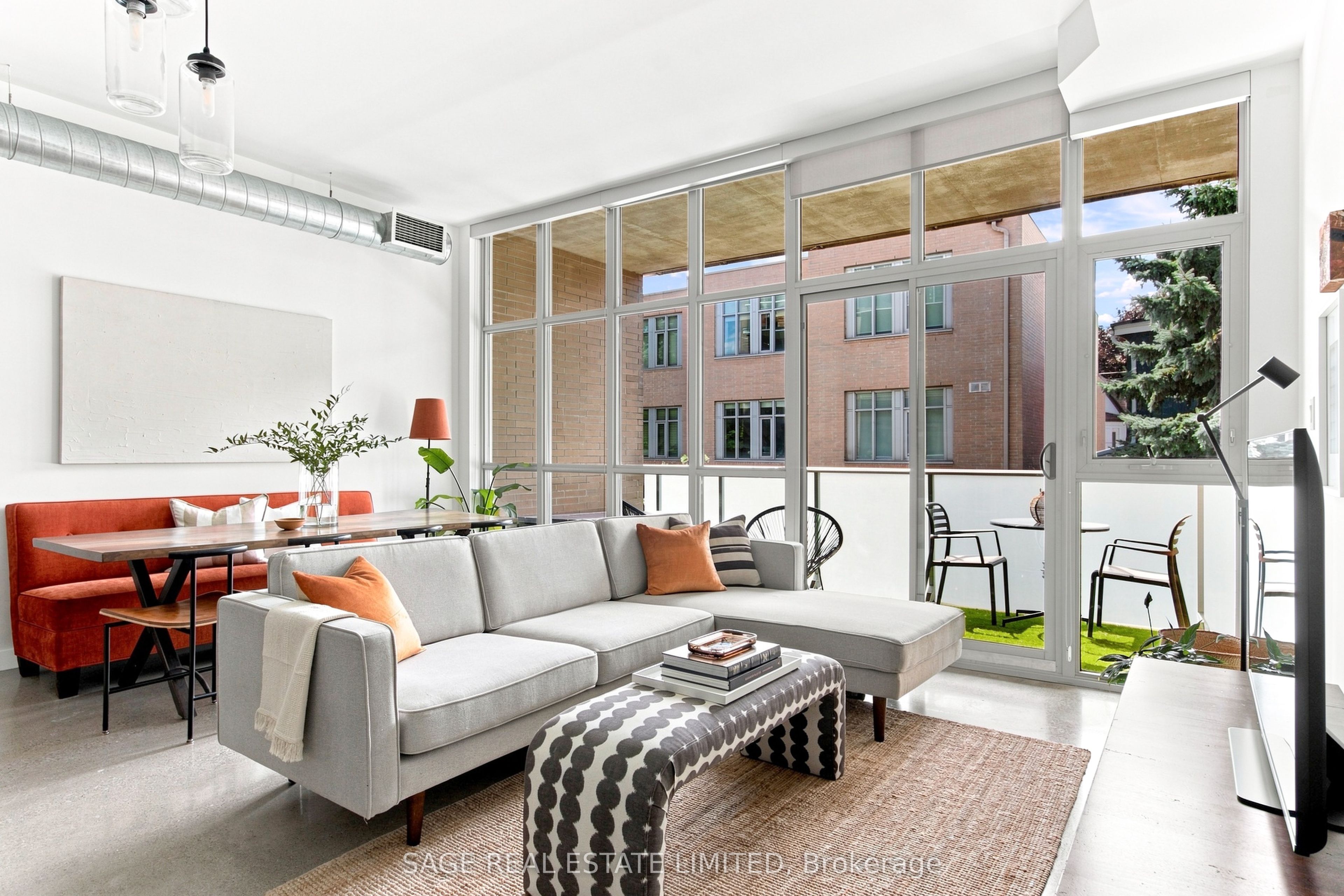 52 Sumach Street 207, Toronto, ON M5A 3J7 photo 5