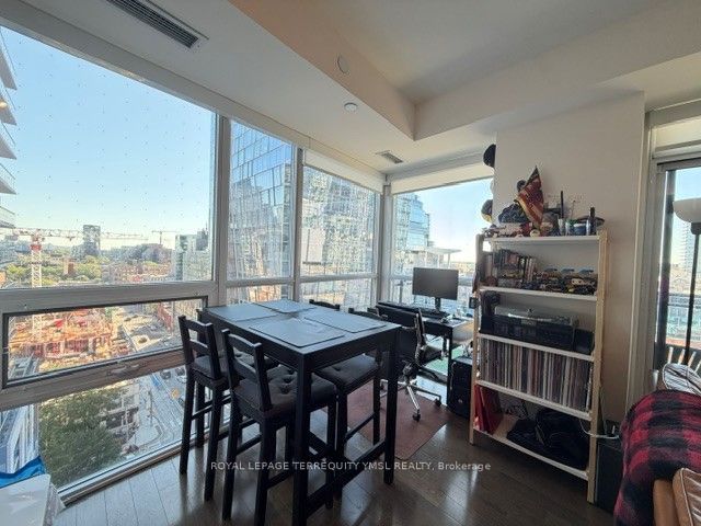 460 Adelaide Street 1511, Toronto, ON M5A 0E7 photo 4