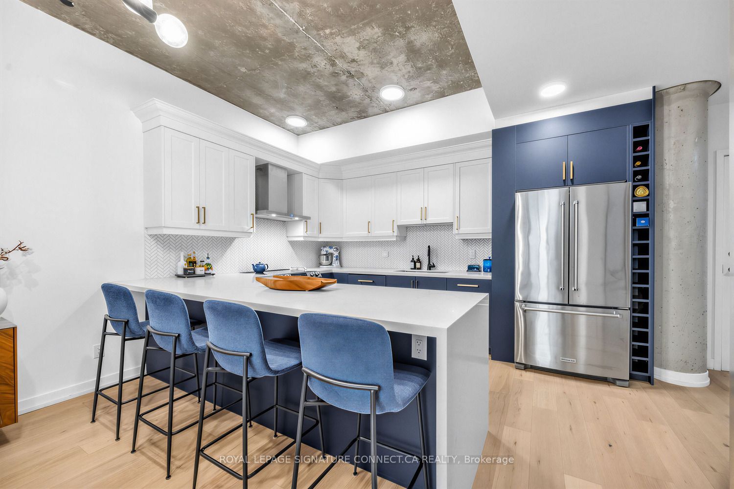 66 Portland Street PH806, Toronto, ON M5V 2M6 photo 5