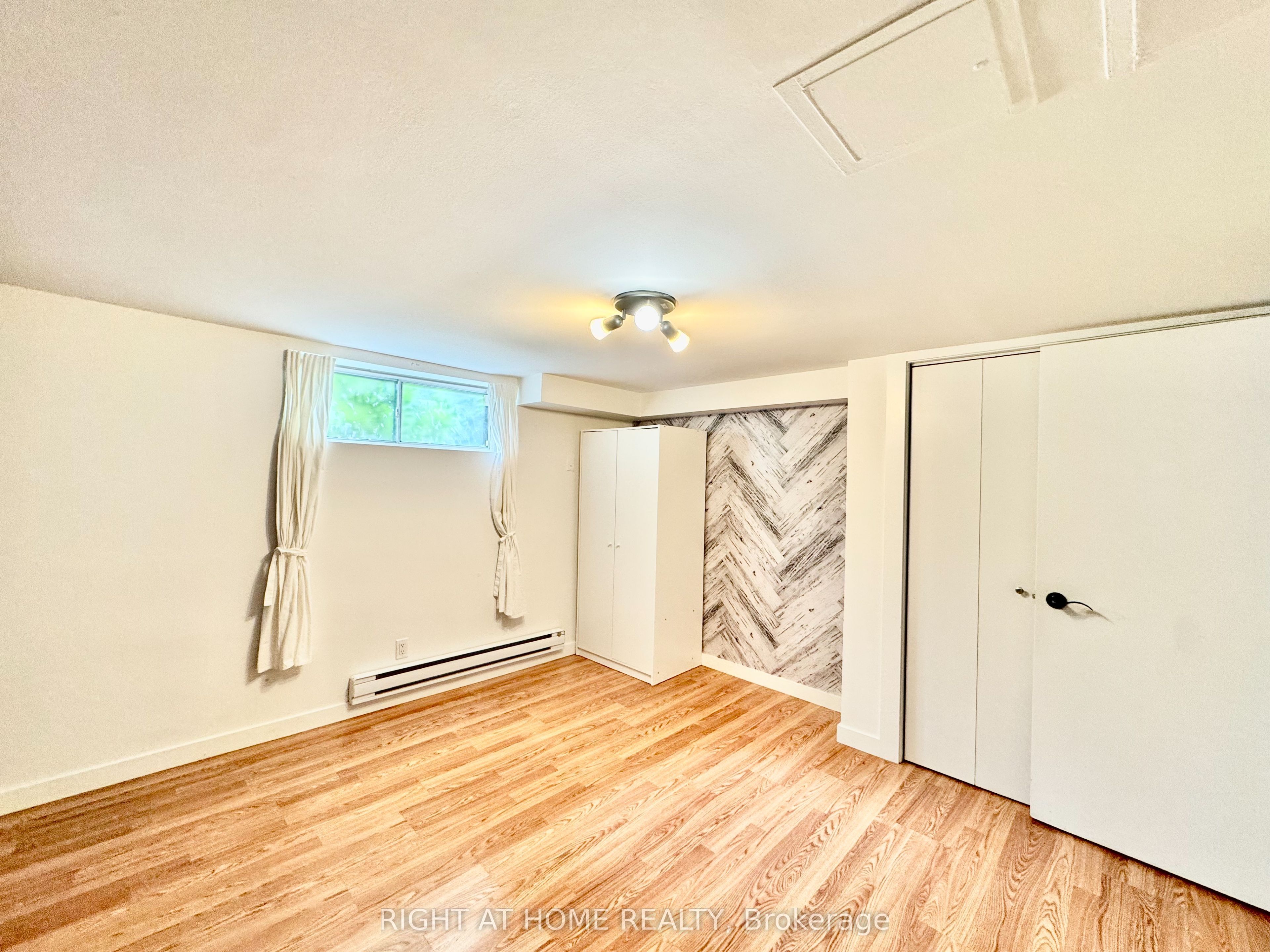 1196 Avenue Road Lower Apartment, Toronto, ON M5N 2G1 photo 2