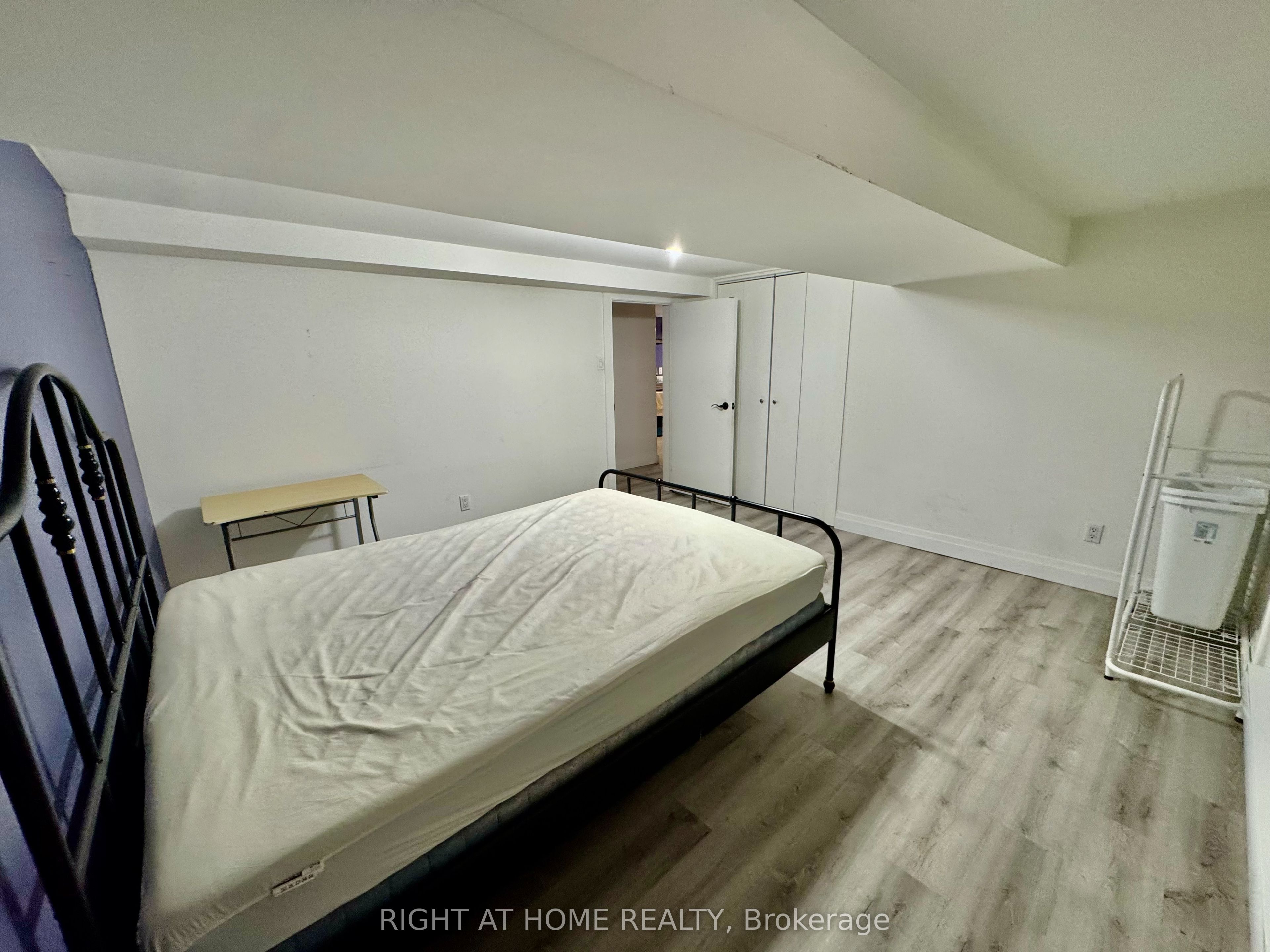 1196 Avenue Road Lower Apartment, Toronto, ON M5N 2G1 photo 5