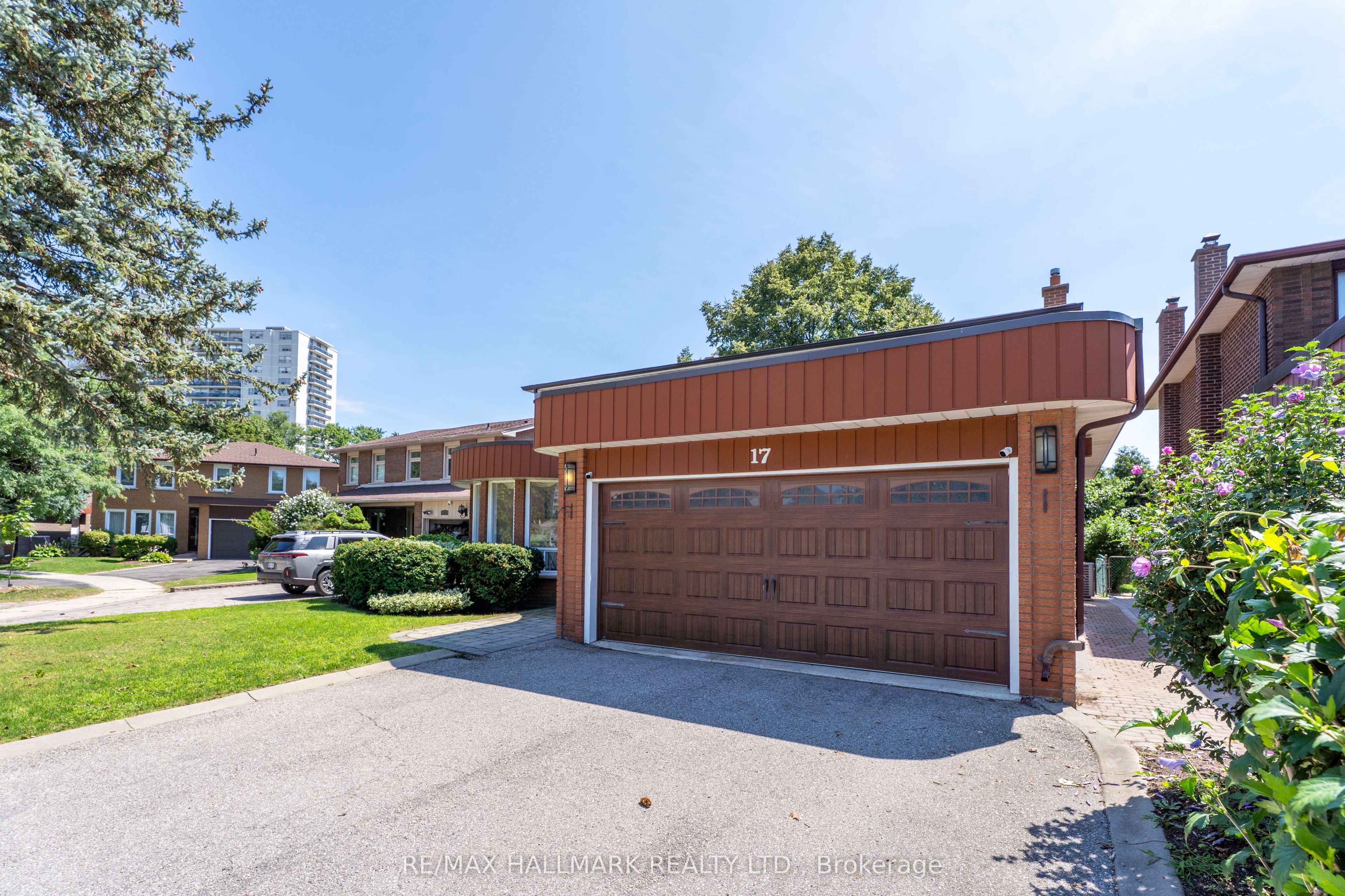 17 Twin Circle Court, Toronto, ON M2R 3L3 photo 3