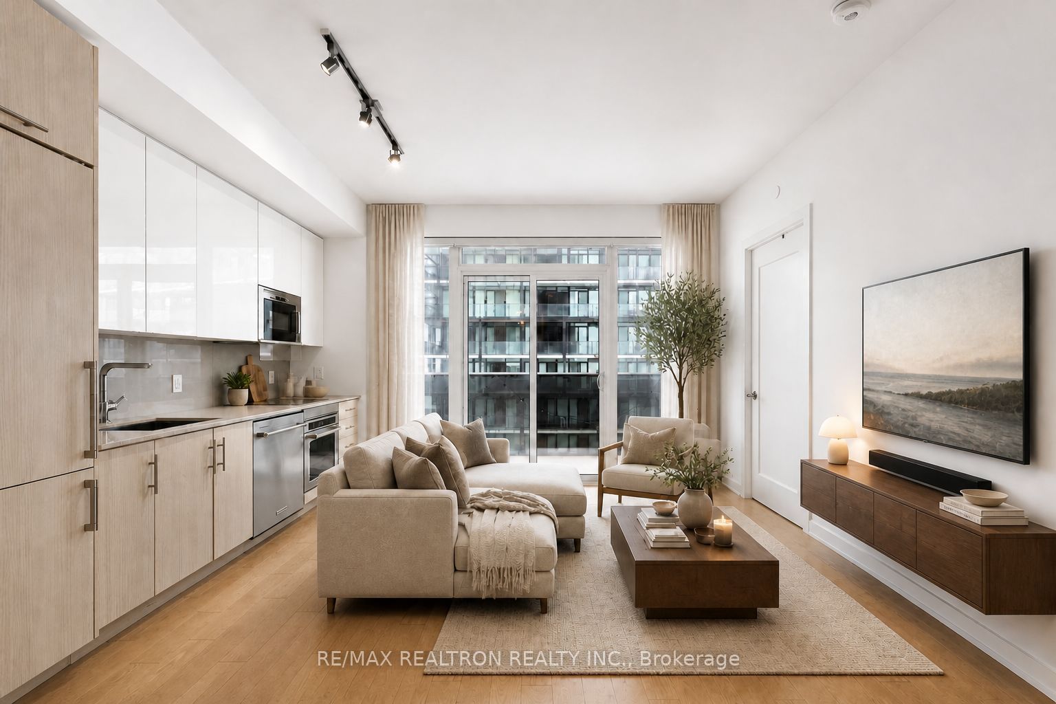 330 Richmond Street W 2203, Toronto, ON M5V 0M4
