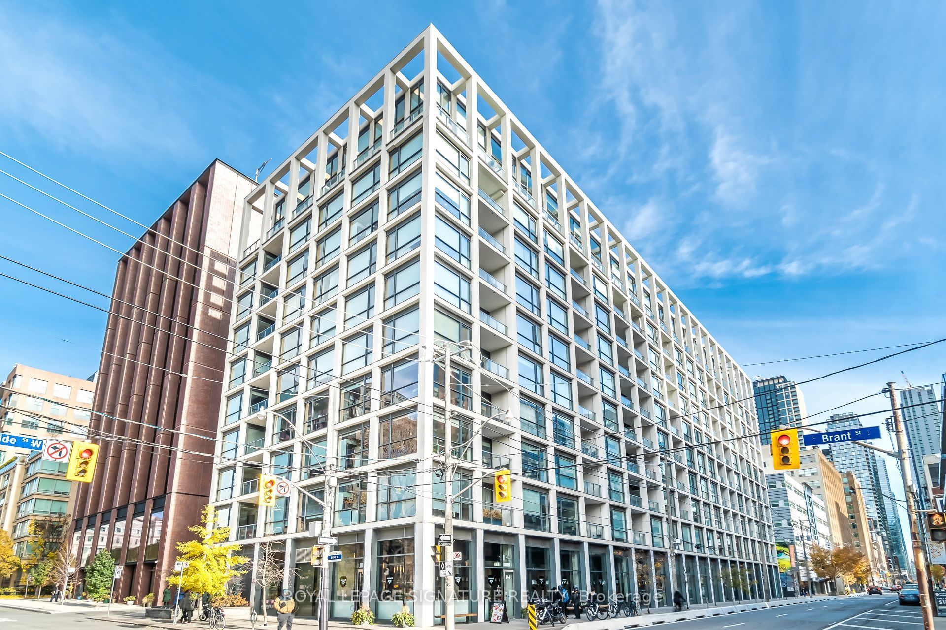 39 Brant Street 603, Toronto, ON M5V 0M8 photo 2