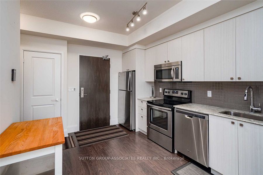 88 Sheppard Avenue E 1710, Toronto, ON M2N 0G9 photo 3