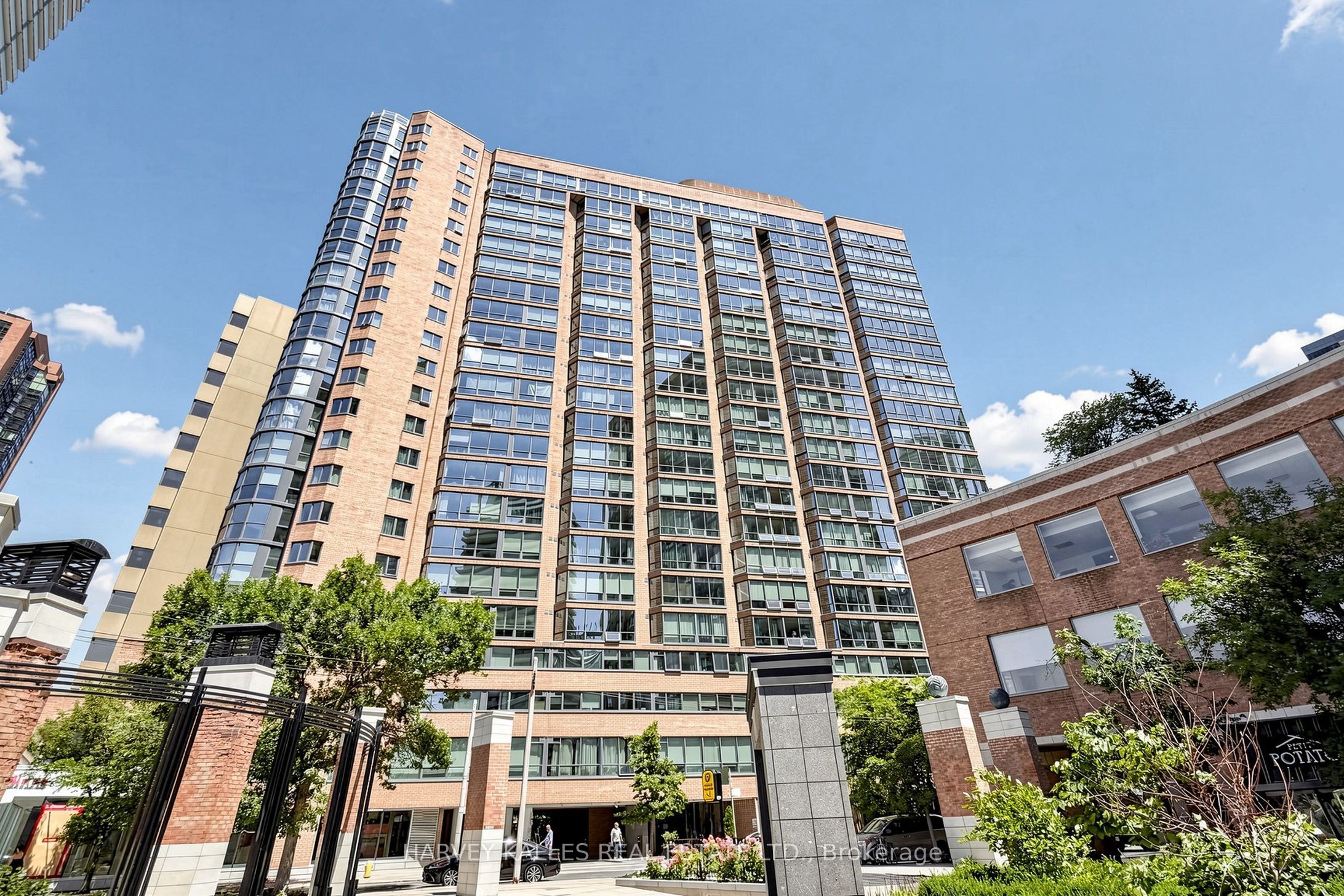 1055 Bay Street 408, Toronto, ON M5S 3A3 photo 2