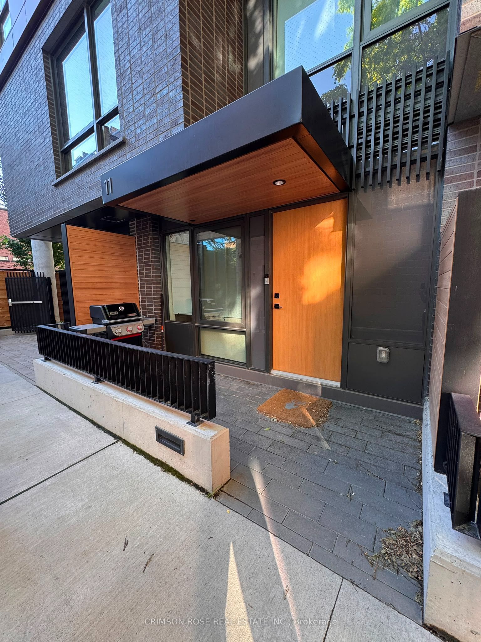 28 Eastern Avenue TH113, Toronto, ON M5A 0Y2