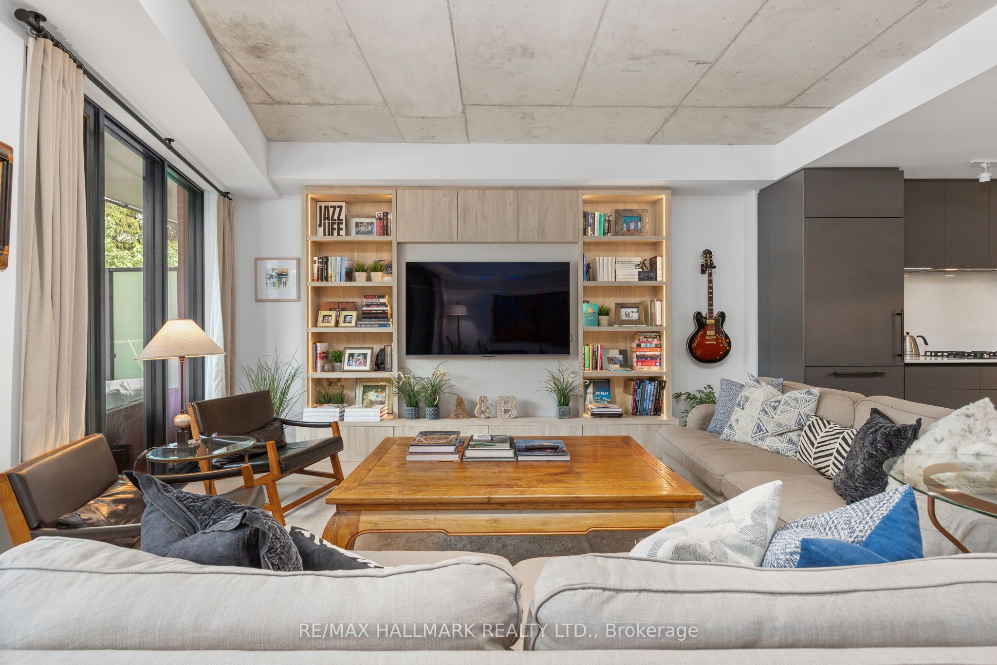 1720 Bayview Avenue 309, Toronto, ON M4G 0E5 photo 3