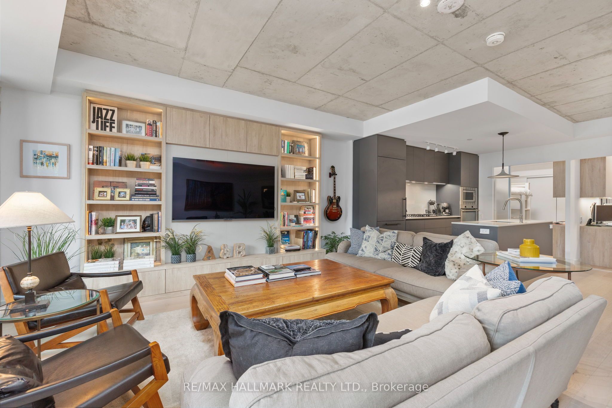 1720 Bayview Avenue 309, Toronto, ON M4G 0E5 photo 4