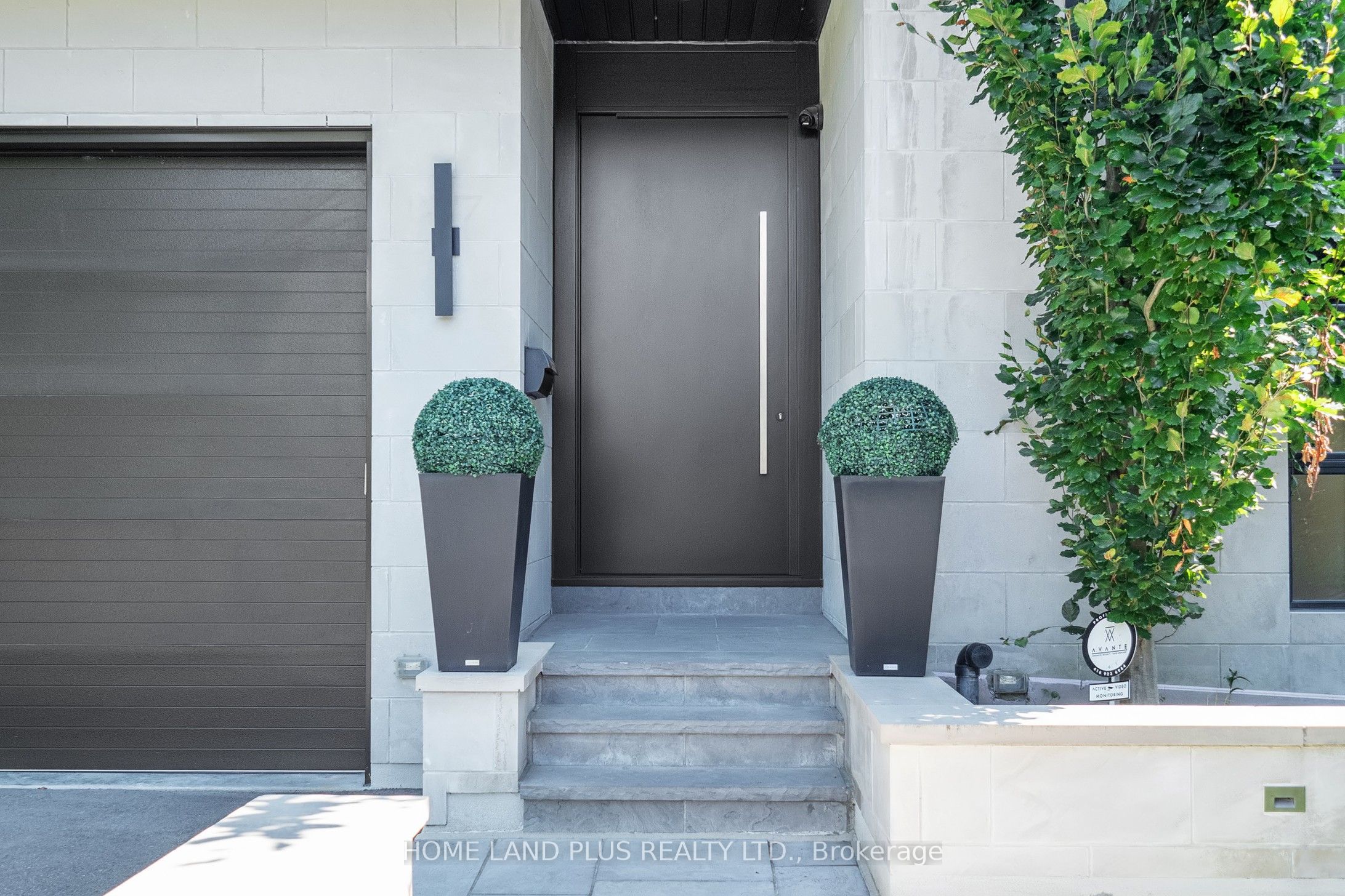 127 Ridley Boulevard, Toronto, ON M5M 3L8 photo 3