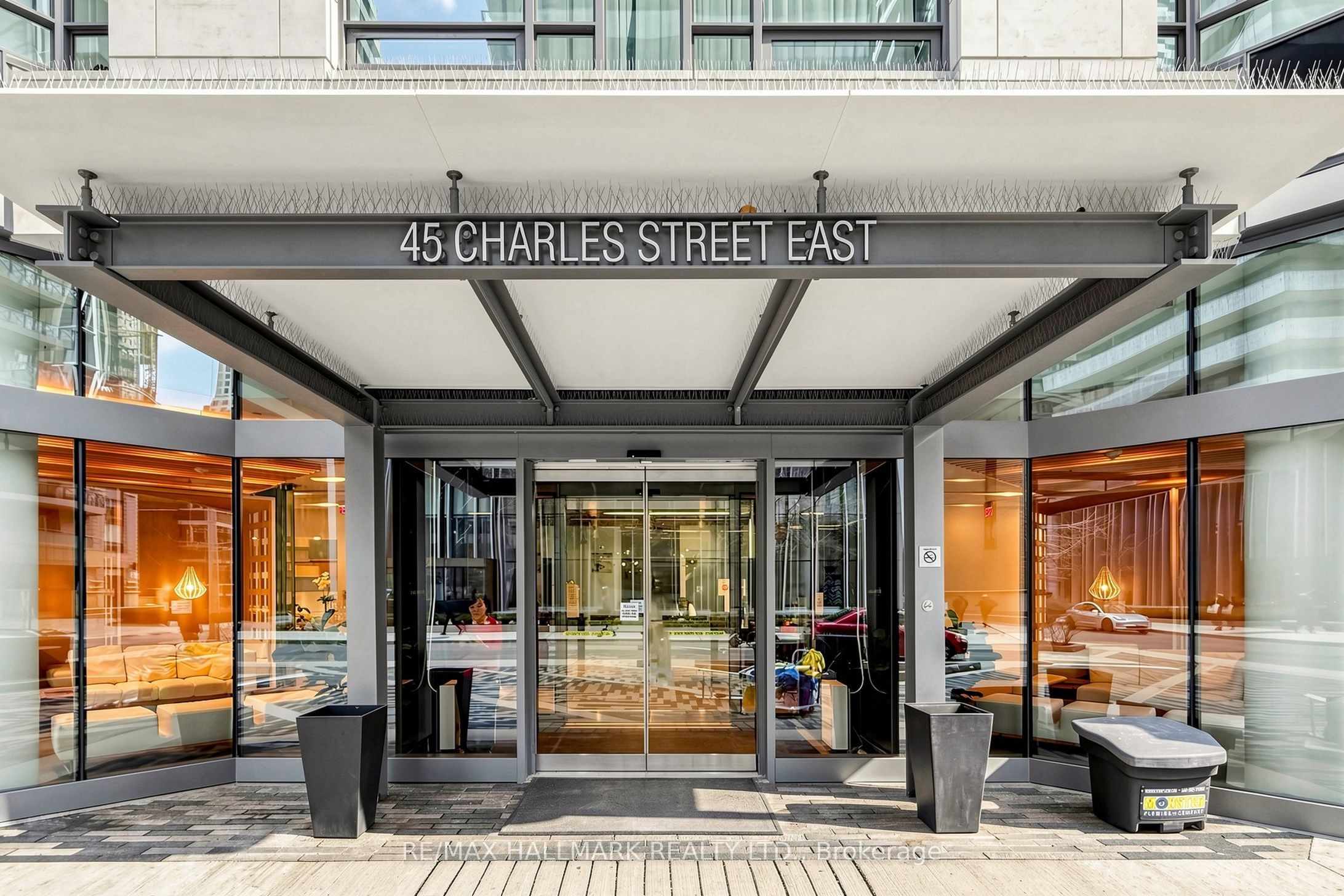 45 Charles Street E 3801, Toronto, ON M4Y 0B8 photo 2