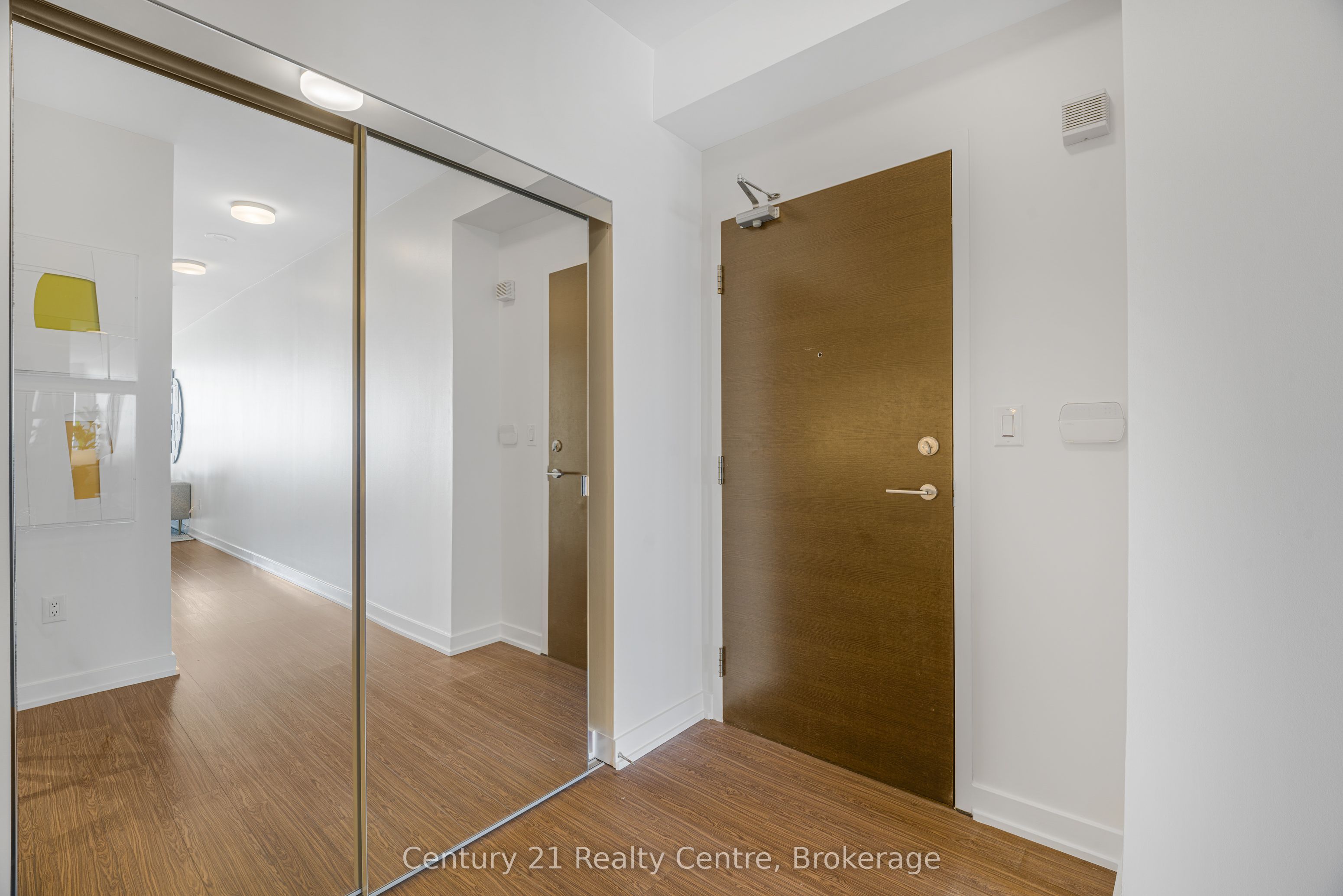 21 Iceboat Terrace 3307, Toronto, ON M5V 4A9 photo 4