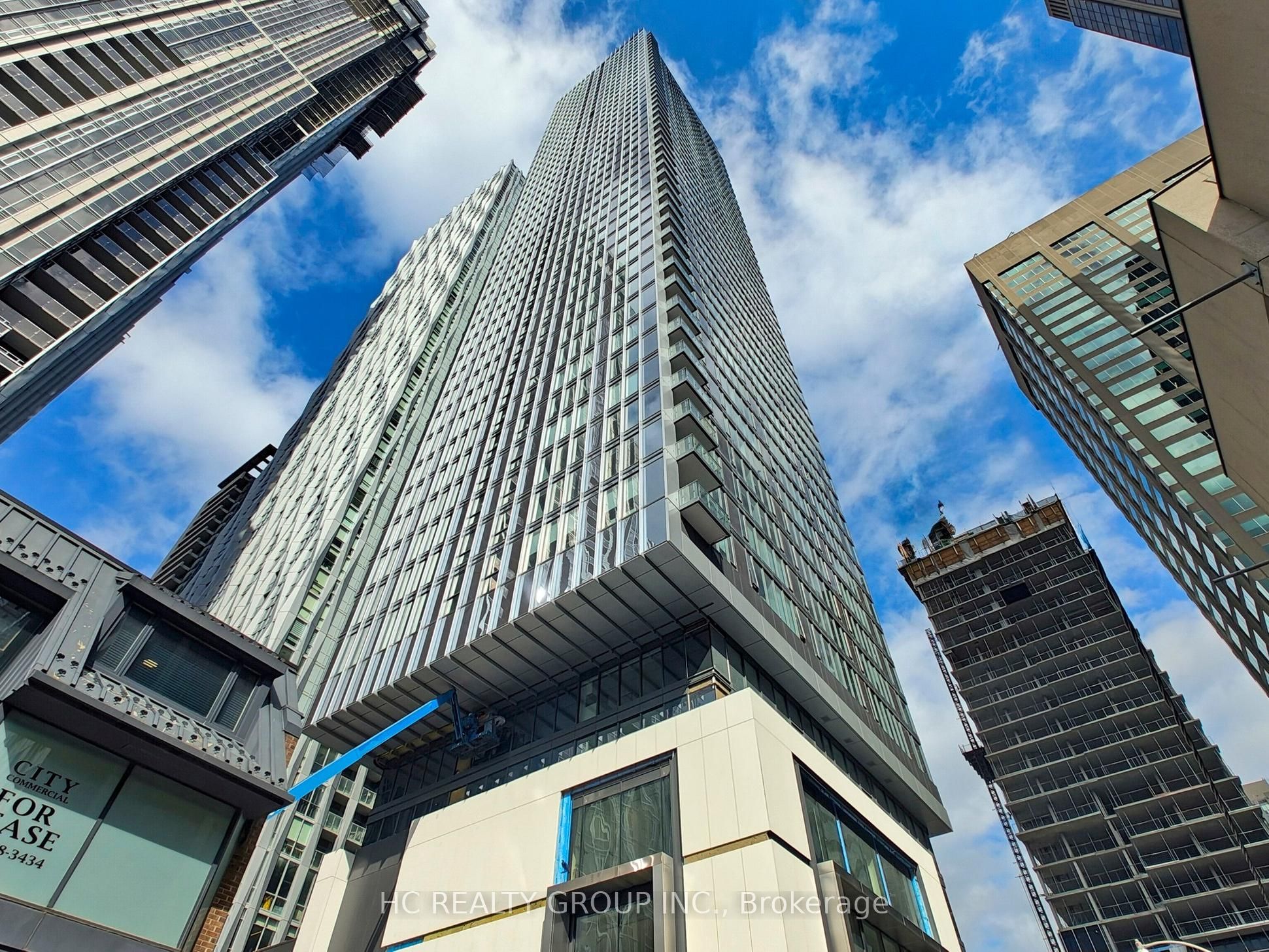 8 Cumberland Street 1302, Toronto, ON M4W 0B6