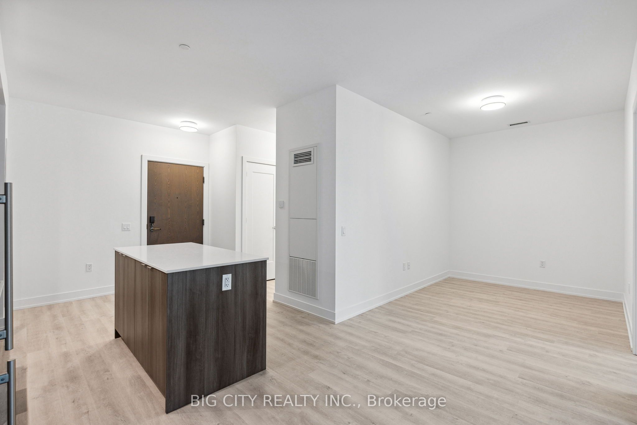 20 Inn on the park Drive 441, Toronto, ON M3C 0P8 photo 4