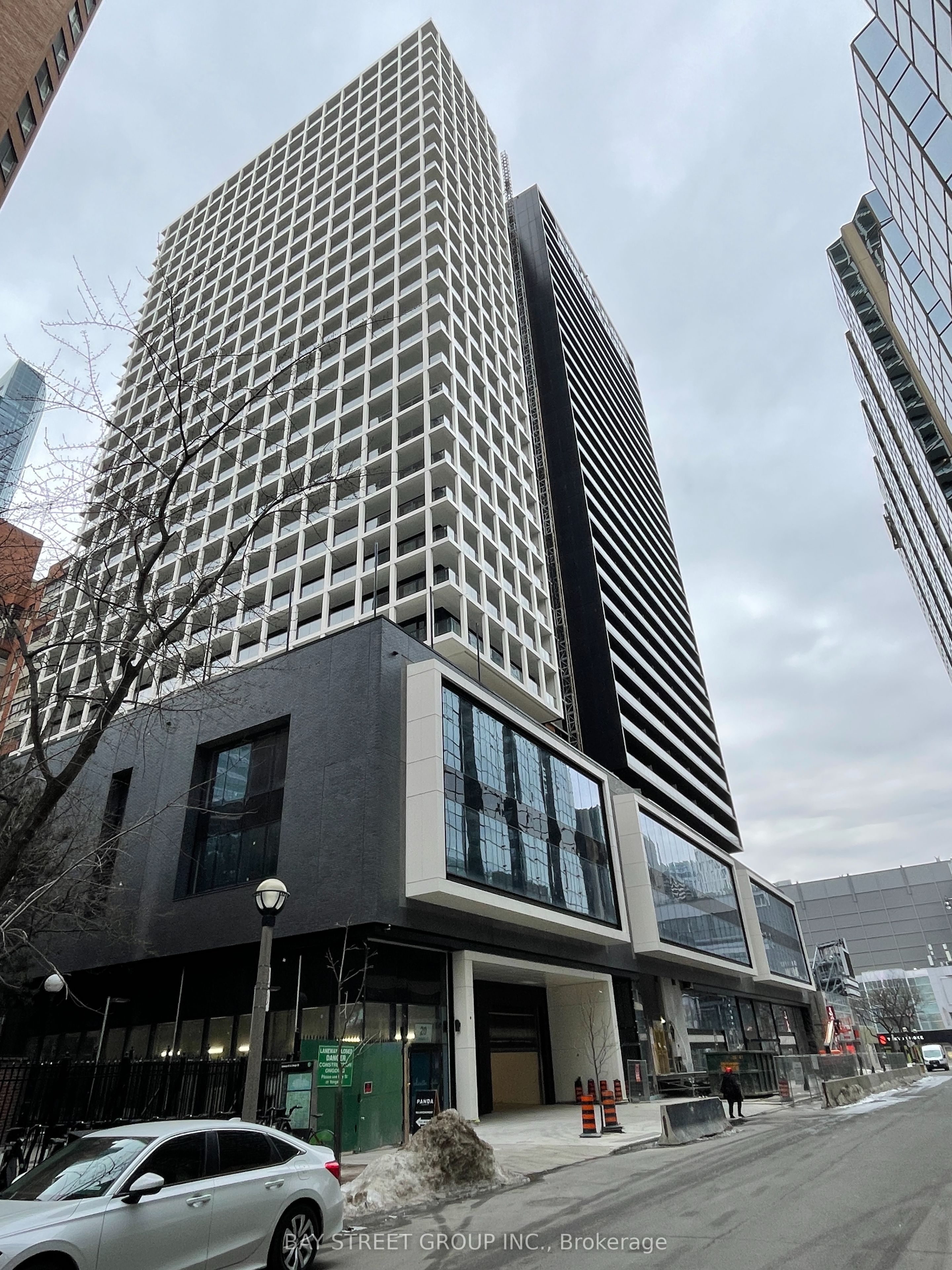 20 Edward Street 1119, Toronto, ON M5G 0C5