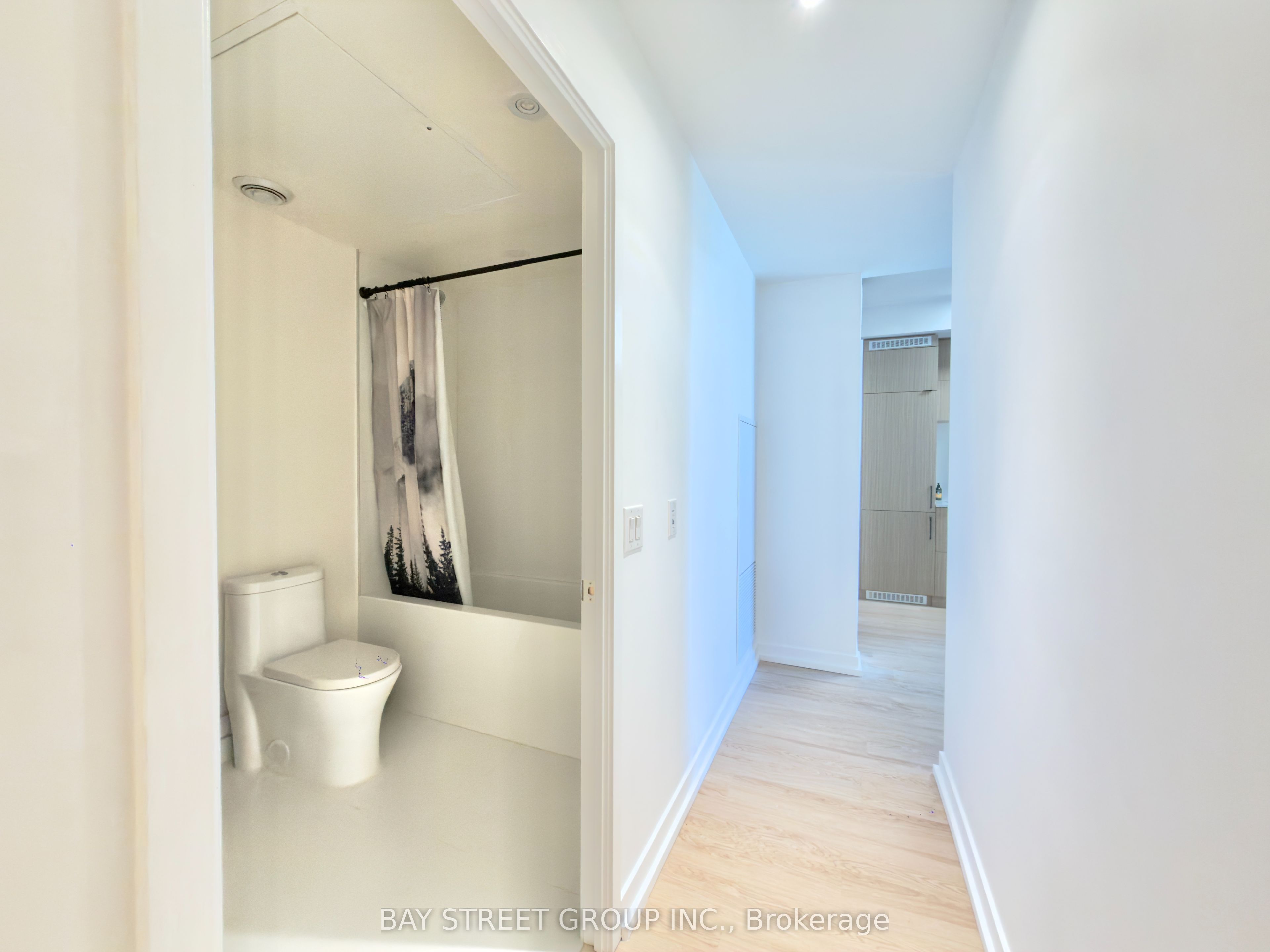 20 Edward Street 1119, Toronto, ON M5G 0C5 photo 5