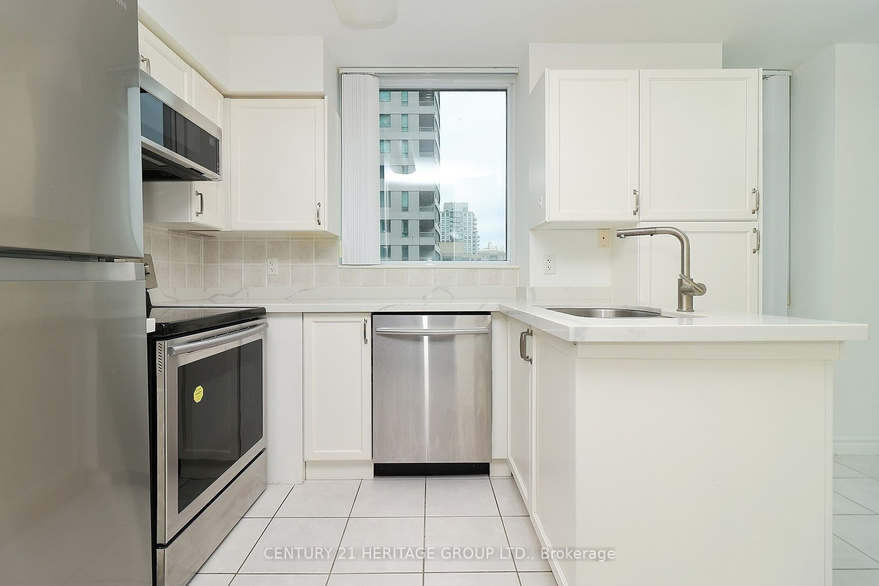 18 Spring Garden Avenue 1805, Toronto, ON M2N 7M2 photo 4