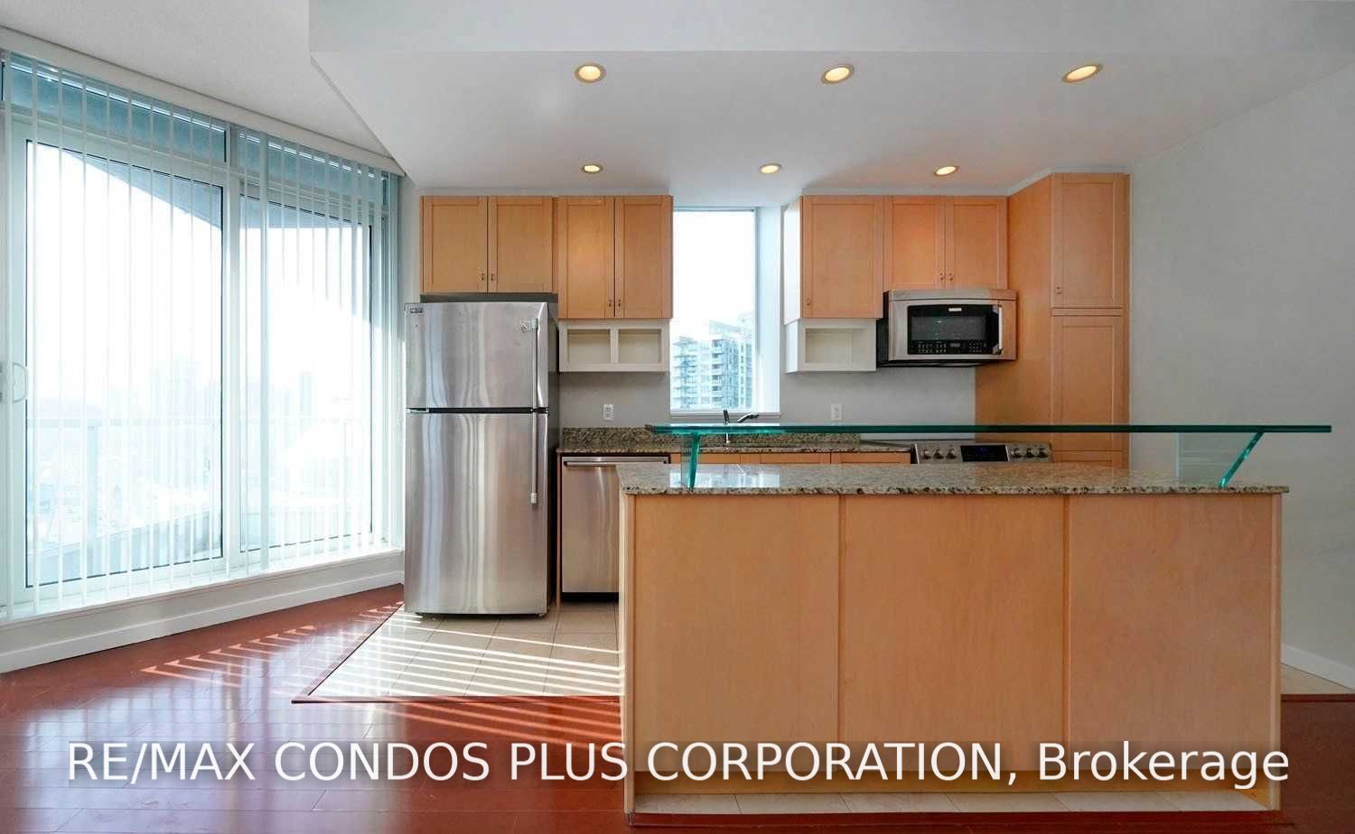 8 York Street 2912, Toronto, ON M5J 2Y2 photo 5