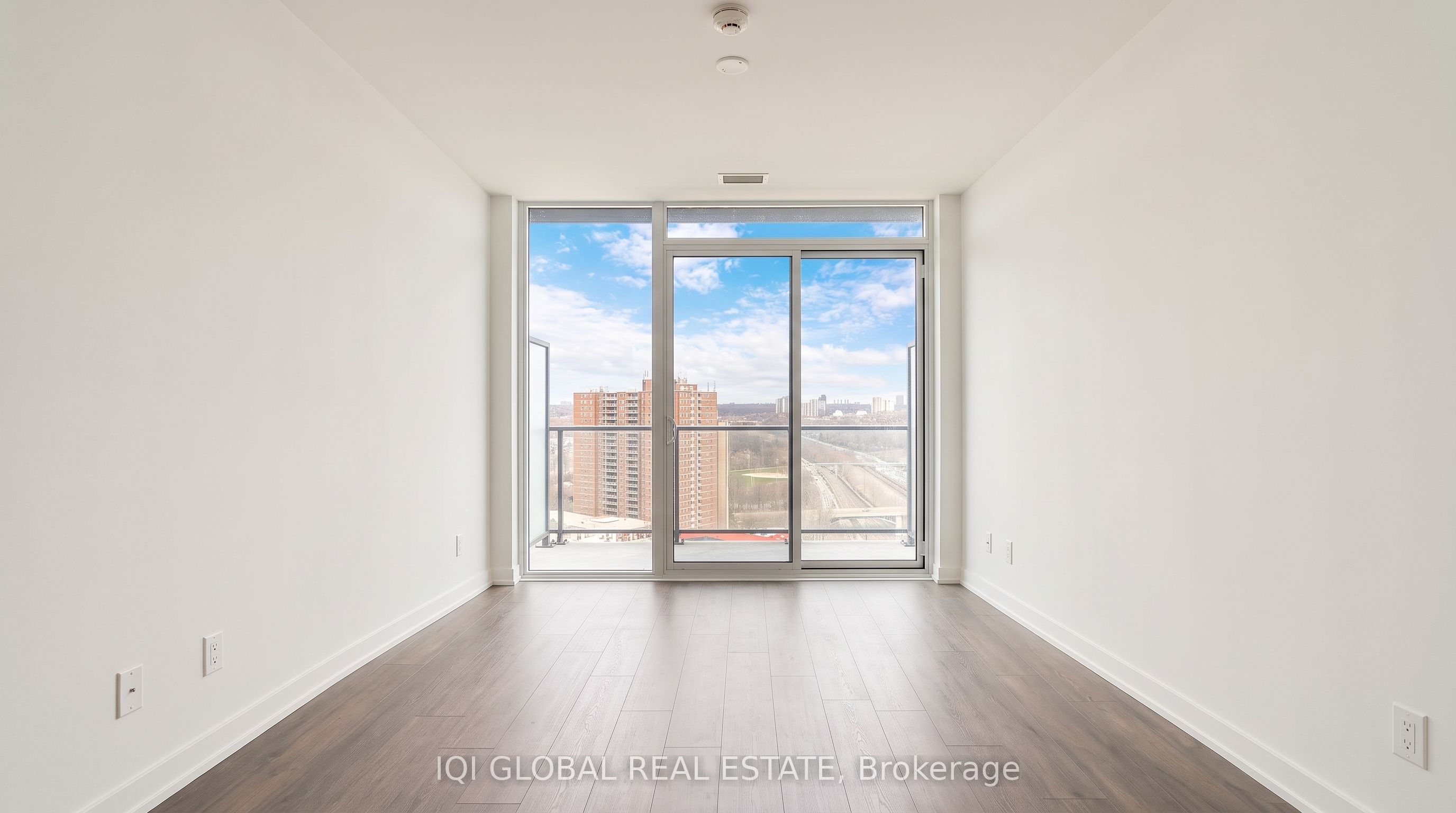 5 Defries Street 2309, Toronto, ON M5A 0W7 photo 5