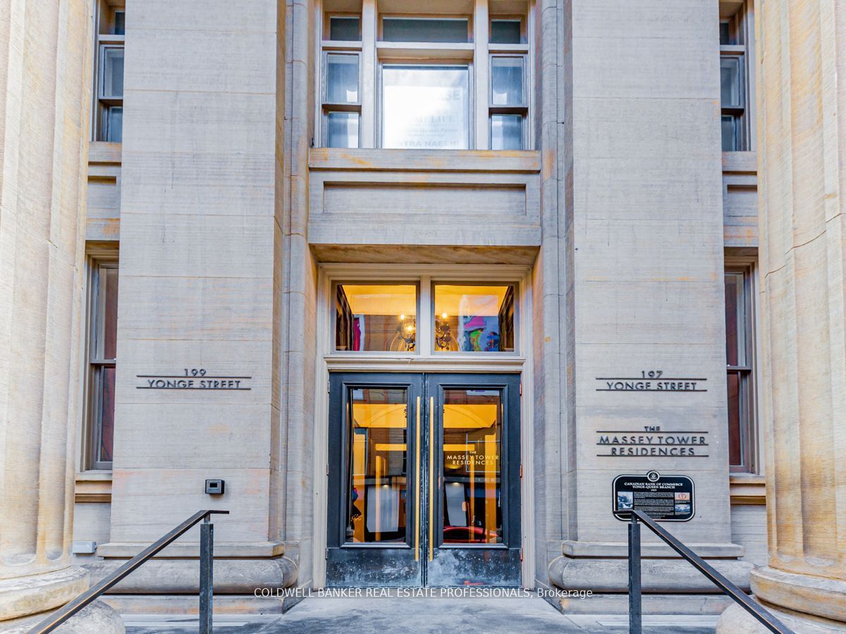 197 Yonge Street S 2810, Toronto, ON M5B 1M4