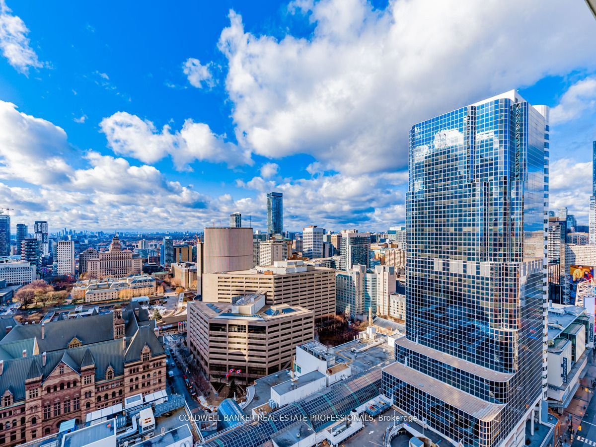 197 Yonge Street S 2810, Toronto, ON M5B 1M4 photo 5