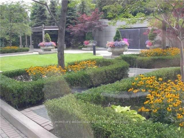 28 Harrison Garden Boulevard 2112, Toronto, ON M2N 7B5 photo 4