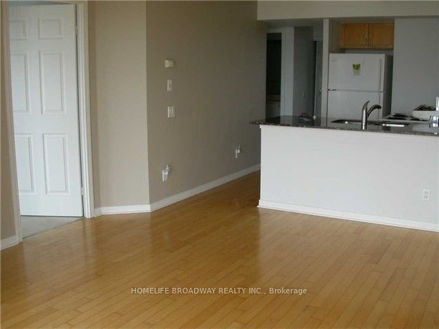 28 Harrison Garden Boulevard 2112, Toronto, ON M2N 7B5 photo 5