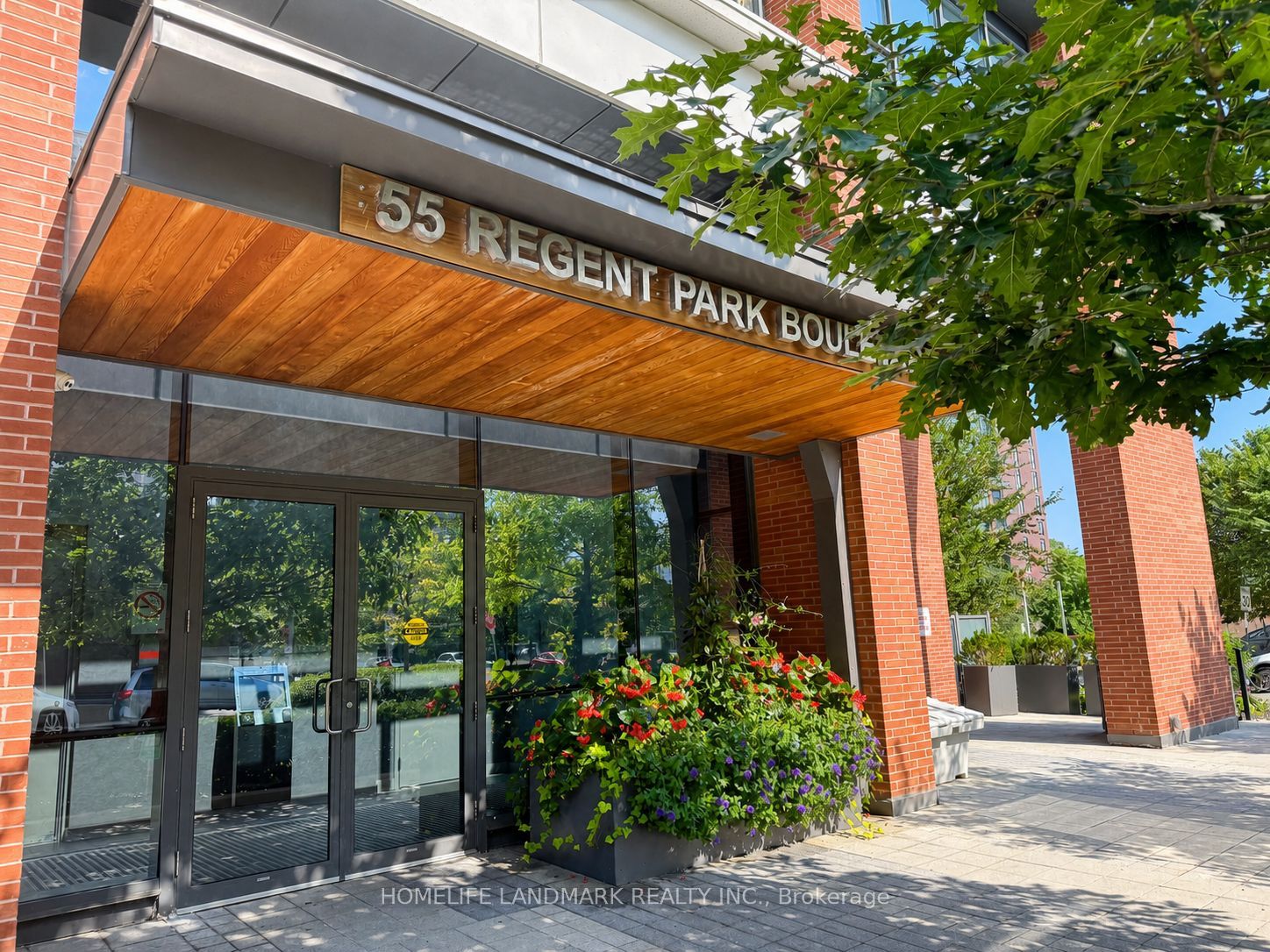 55 Regent Park Boulevard 1411, Toronto, ON M5A 0C2 photo 2