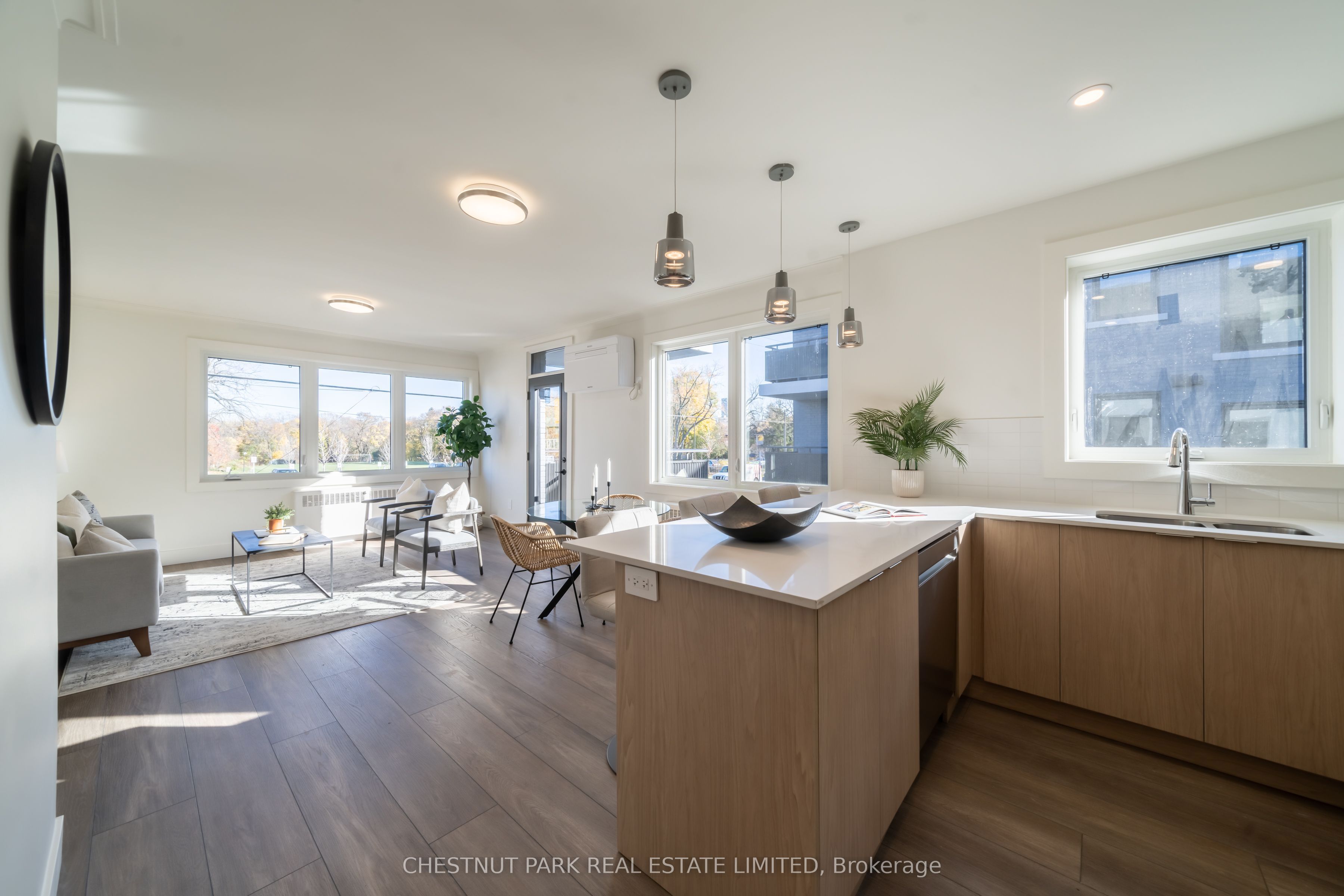 1492 Avenue Road 2, Toronto, ON M5N 2H7 photo 2