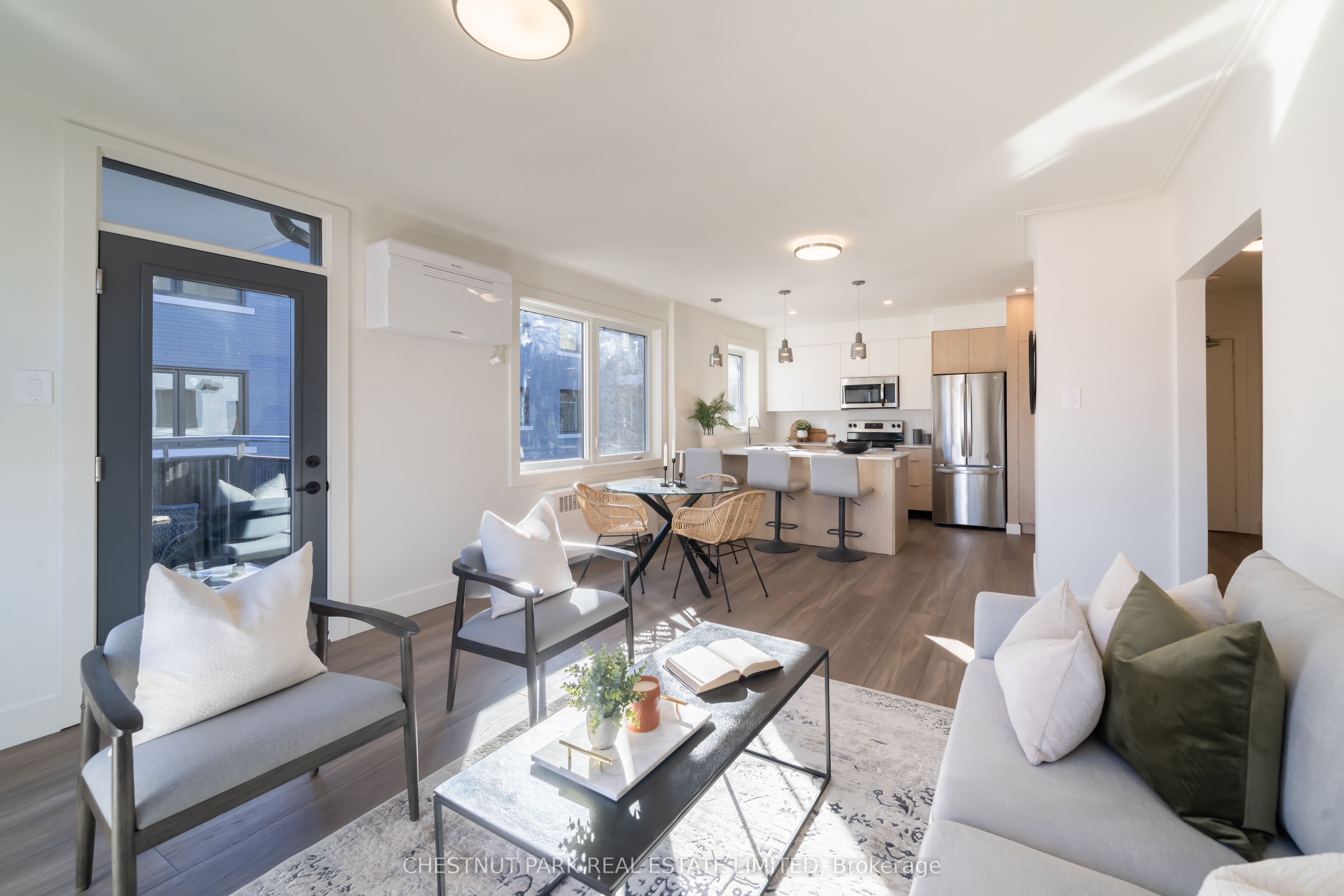 1492 Avenue Road 2, Toronto, ON M5N 2H7 photo 3