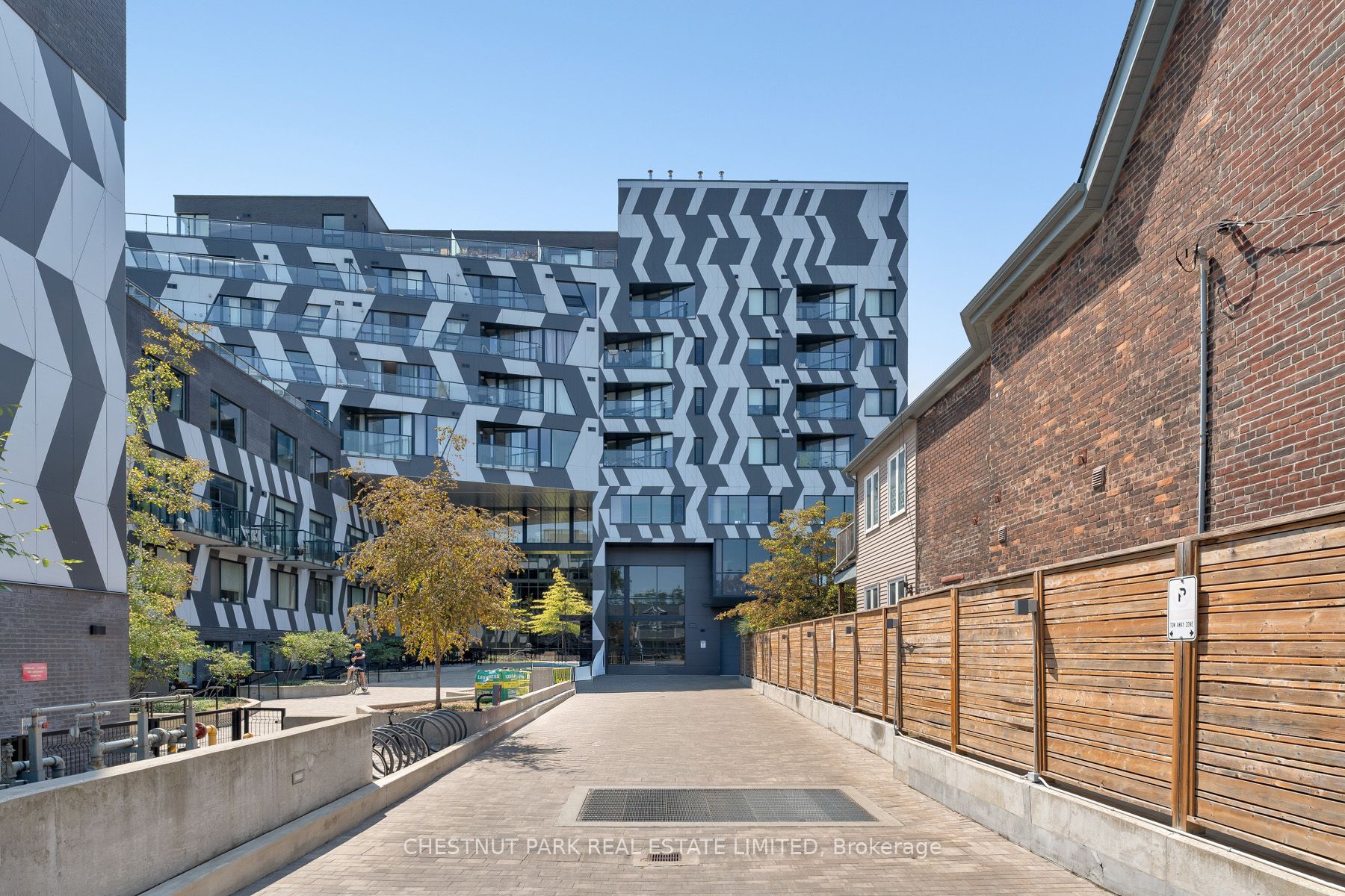 138 St. Helen's Avenue PH9, Toronto, ON M6H 4A1 photo 2
