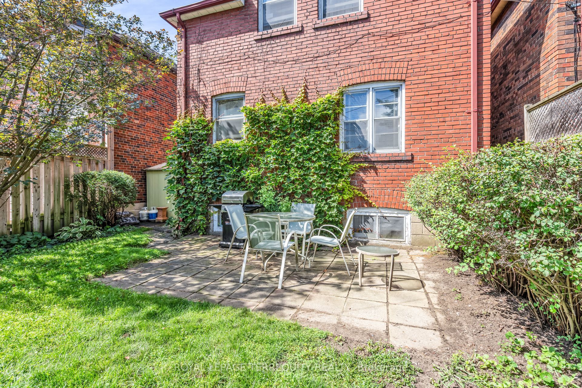 391 Sutherland Drive, Toronto, ON M4G 1K1 photo 5