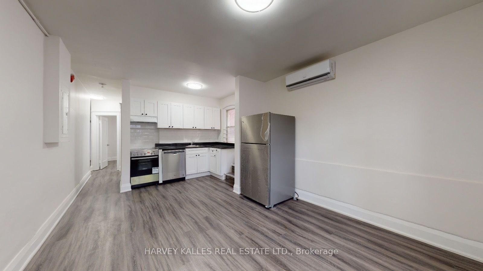 1065 Bathurst Street 2, Toronto, ON M5R 3G8 photo 4