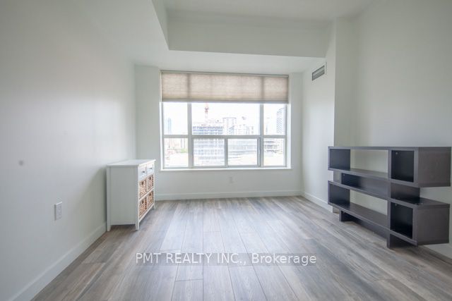 889 Bay Street 901, Toronto, ON M5S 3K5 photo 5