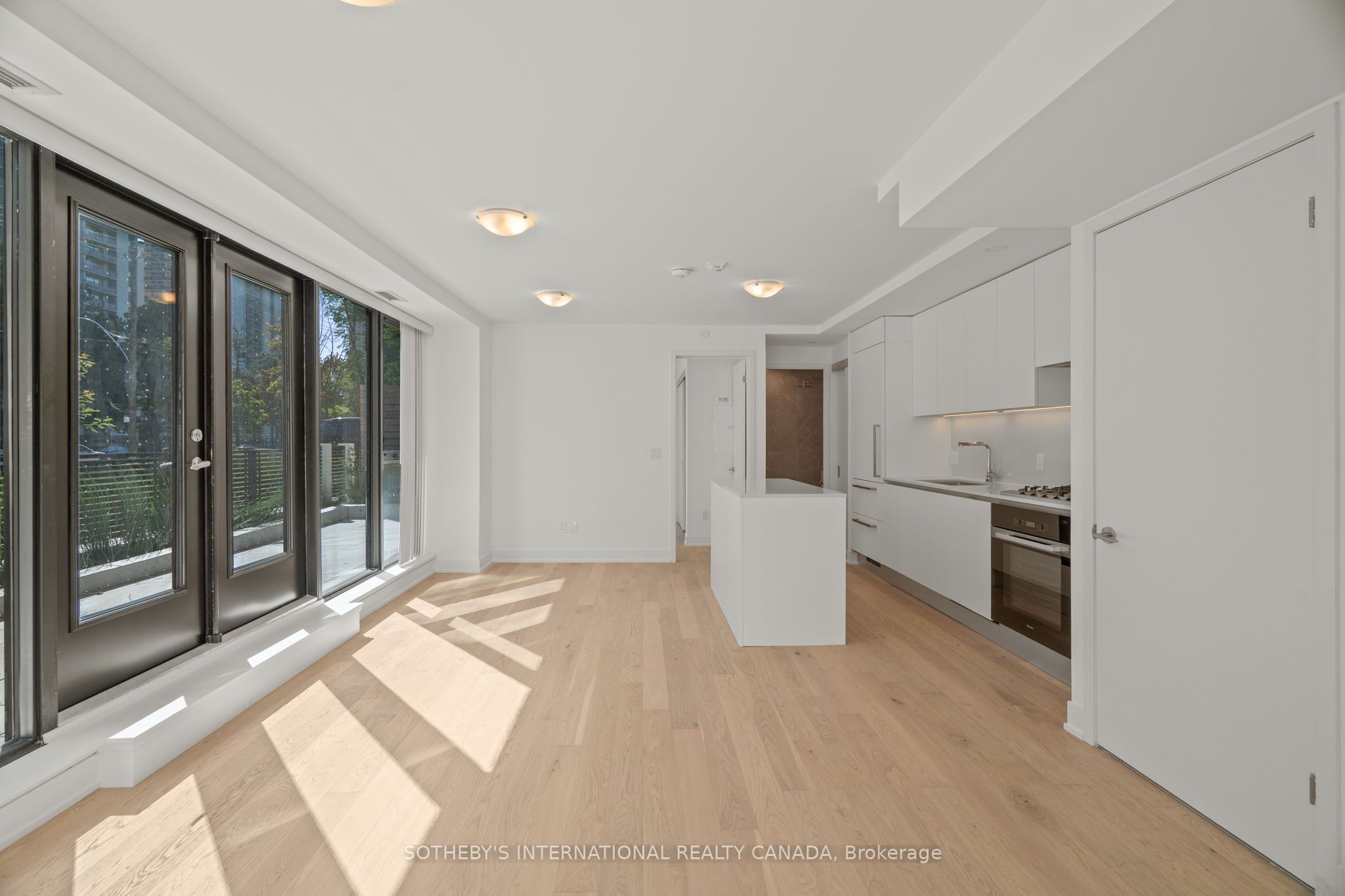 200 Keewatin Avenue 102, Toronto, ON M4P 0G4 photo 3
