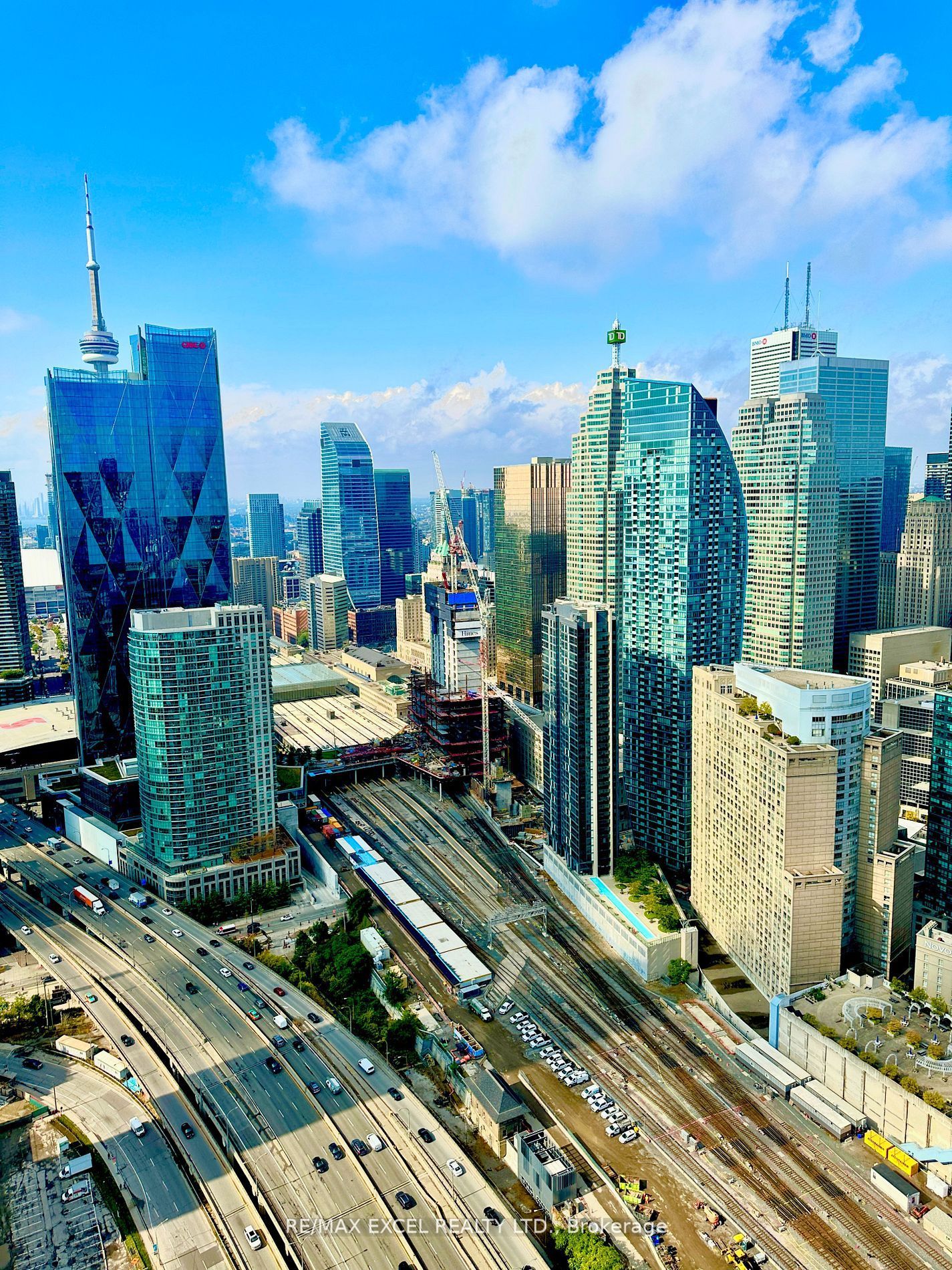 55 Cooper Street 5915, Toronto, ON M5E 0G1 photo 2