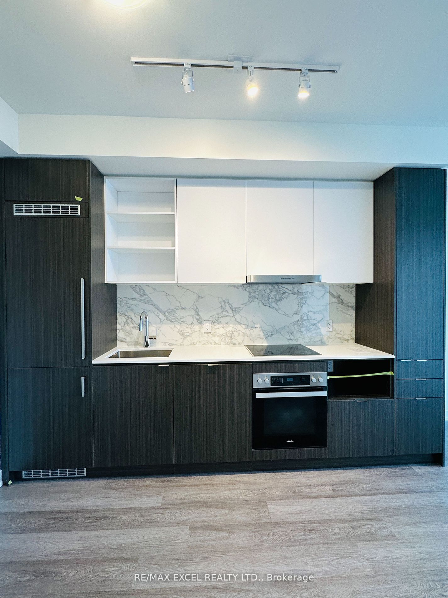 55 Cooper Street 5915, Toronto, ON M5E 0G1 photo 5