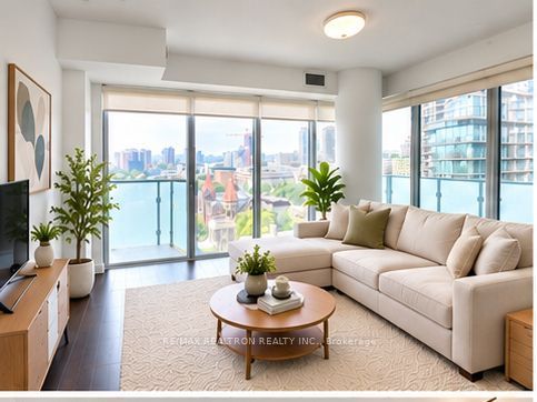 65 St Mary Street W 1707, Toronto, ON M5S 0A6 photo 2