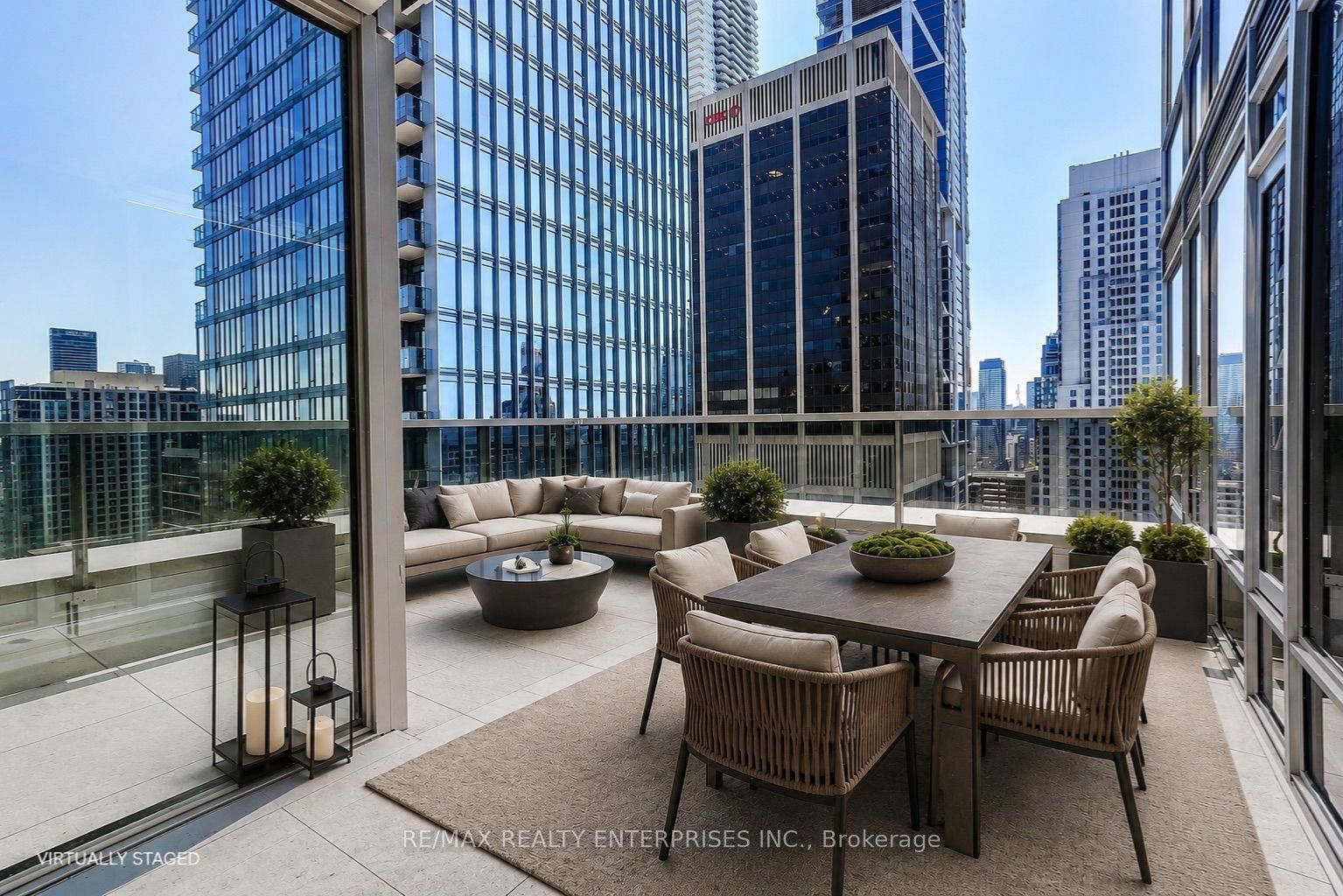 11 Yorkville Avenue 2409, Toronto, ON M4W 0B7 photo 5