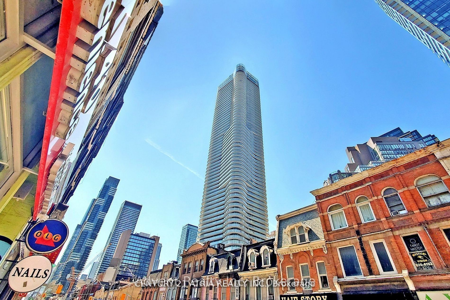 11 Wellesley Street W 5213, Toronto, ON M4Y 1E8