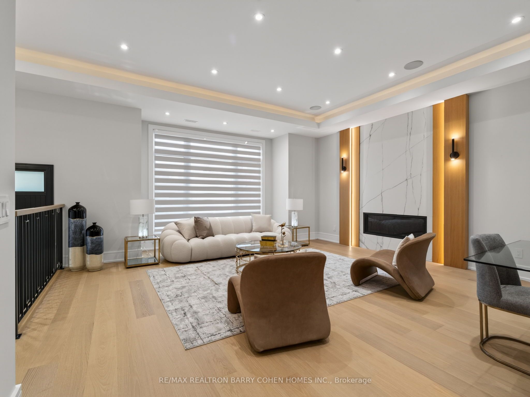 68 Lynnhaven Road, Toronto, ON M6A 2K9 photo 2